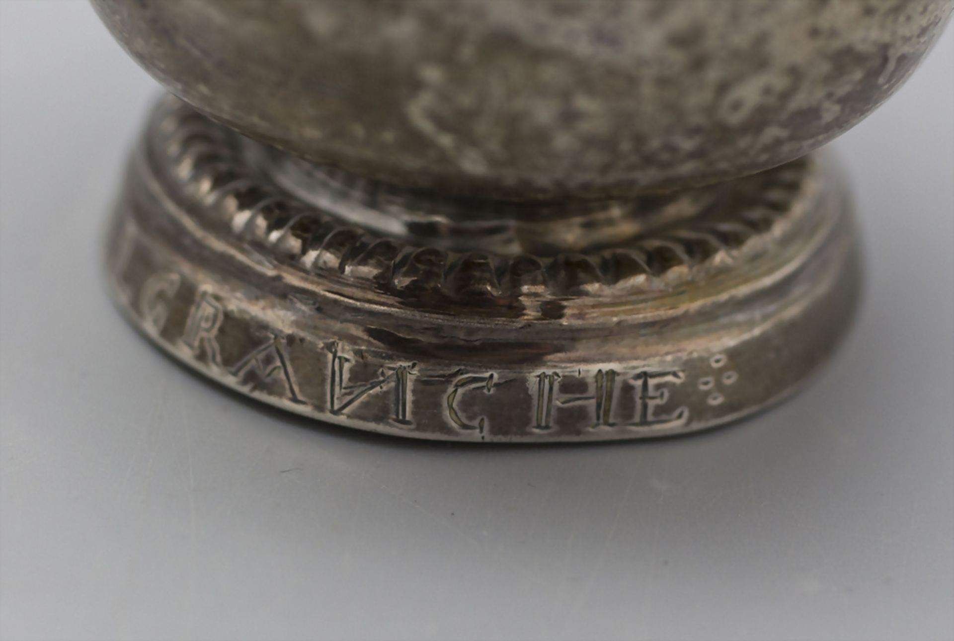 Glocken-Becher / A silver beaker / Une timbale en argent, Paris, 1798-1809 - Image 5 of 7