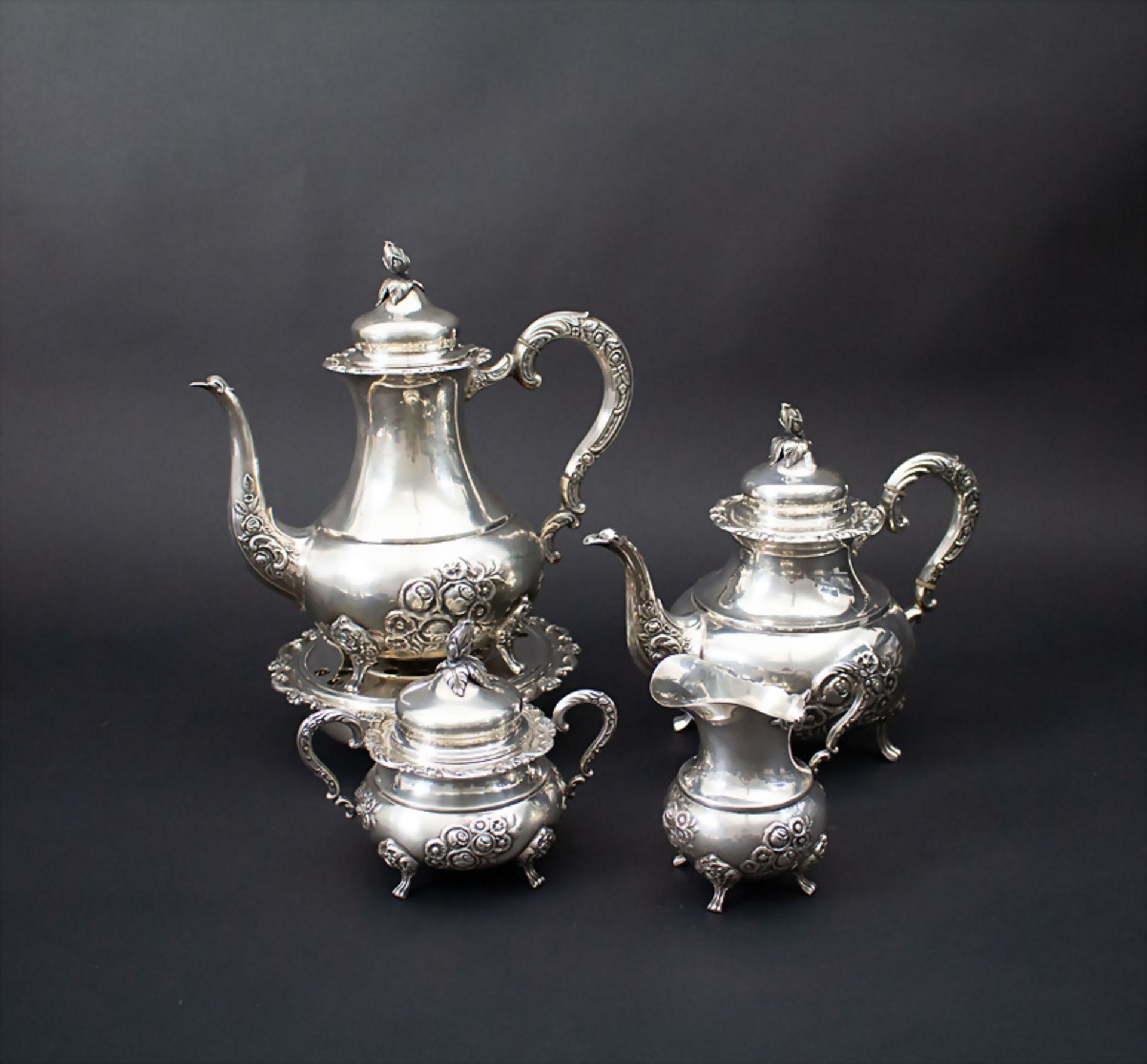 Kaffee- und Teekern / A silver coffee and tea set, Otto Wolter, Schwäbisch Gmünd, 20. Jh.