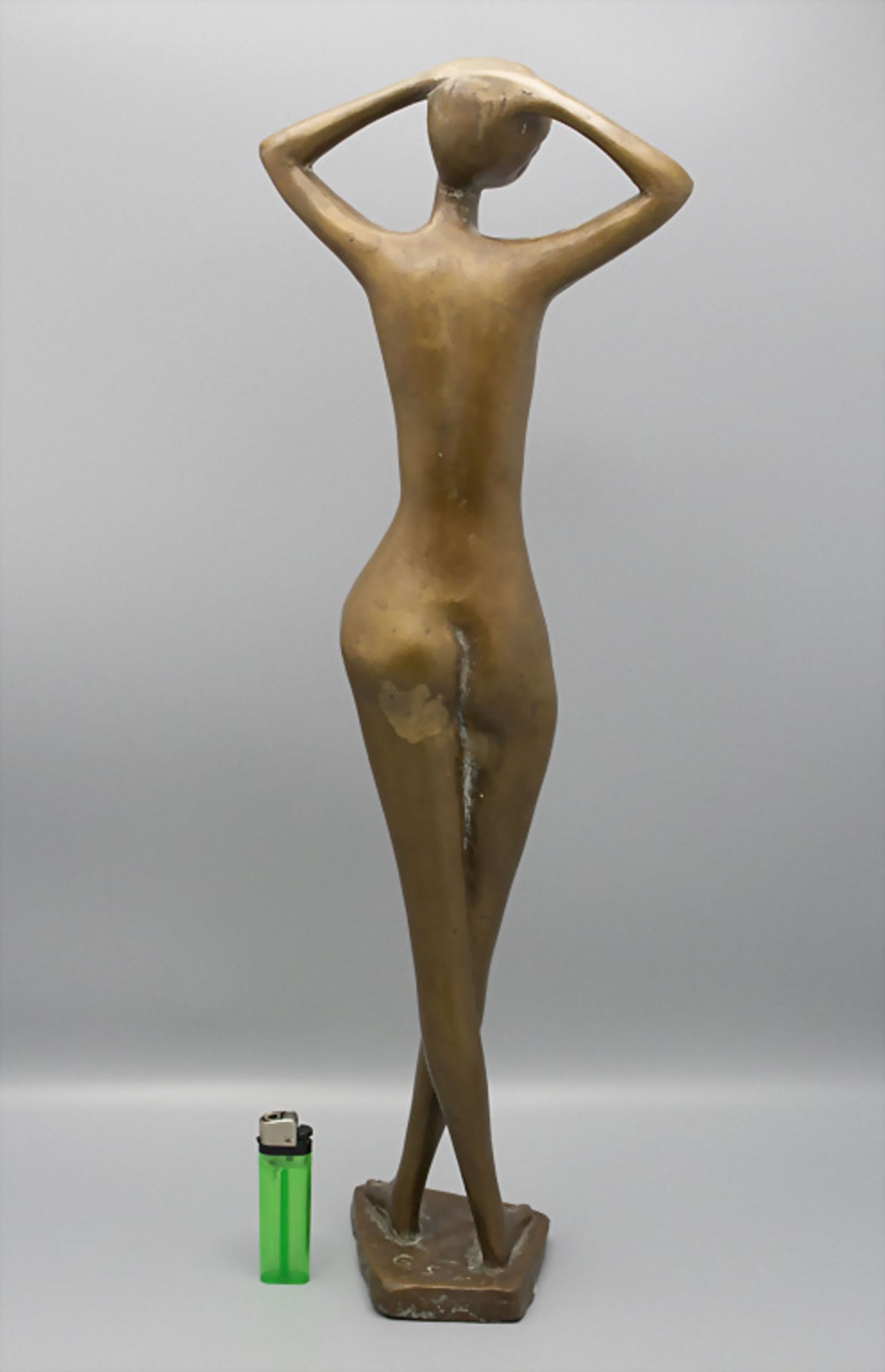 Bronzeplastik 'Weiblicher Akt' / A bronze figure of a 'female nude' - Bild 3 aus 7