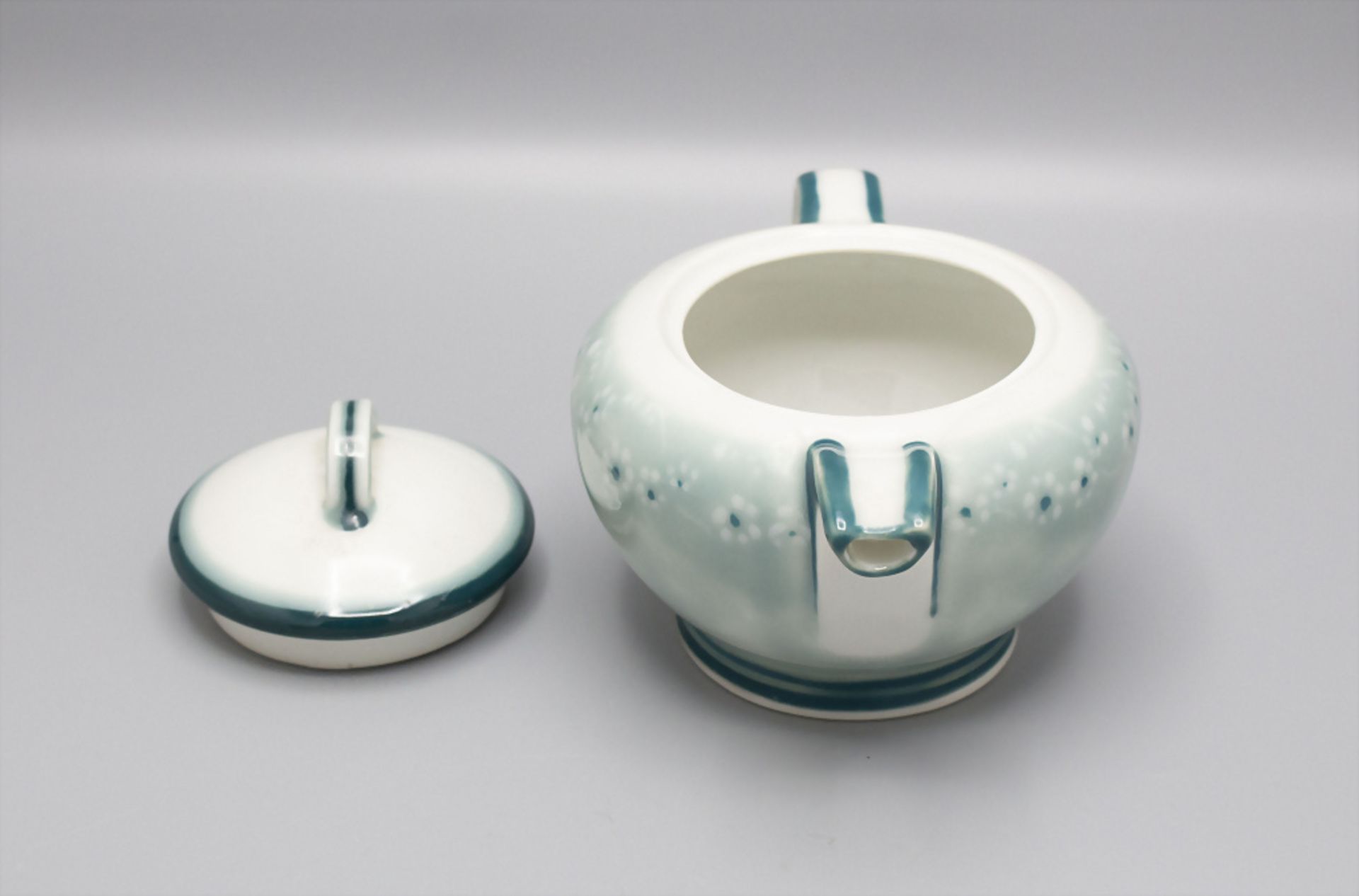 Art Déco Tete-á-Tete Teeset / An Art Deco tea set for two, Camille Tharaud, Limoges, um 1925 - Image 4 of 10