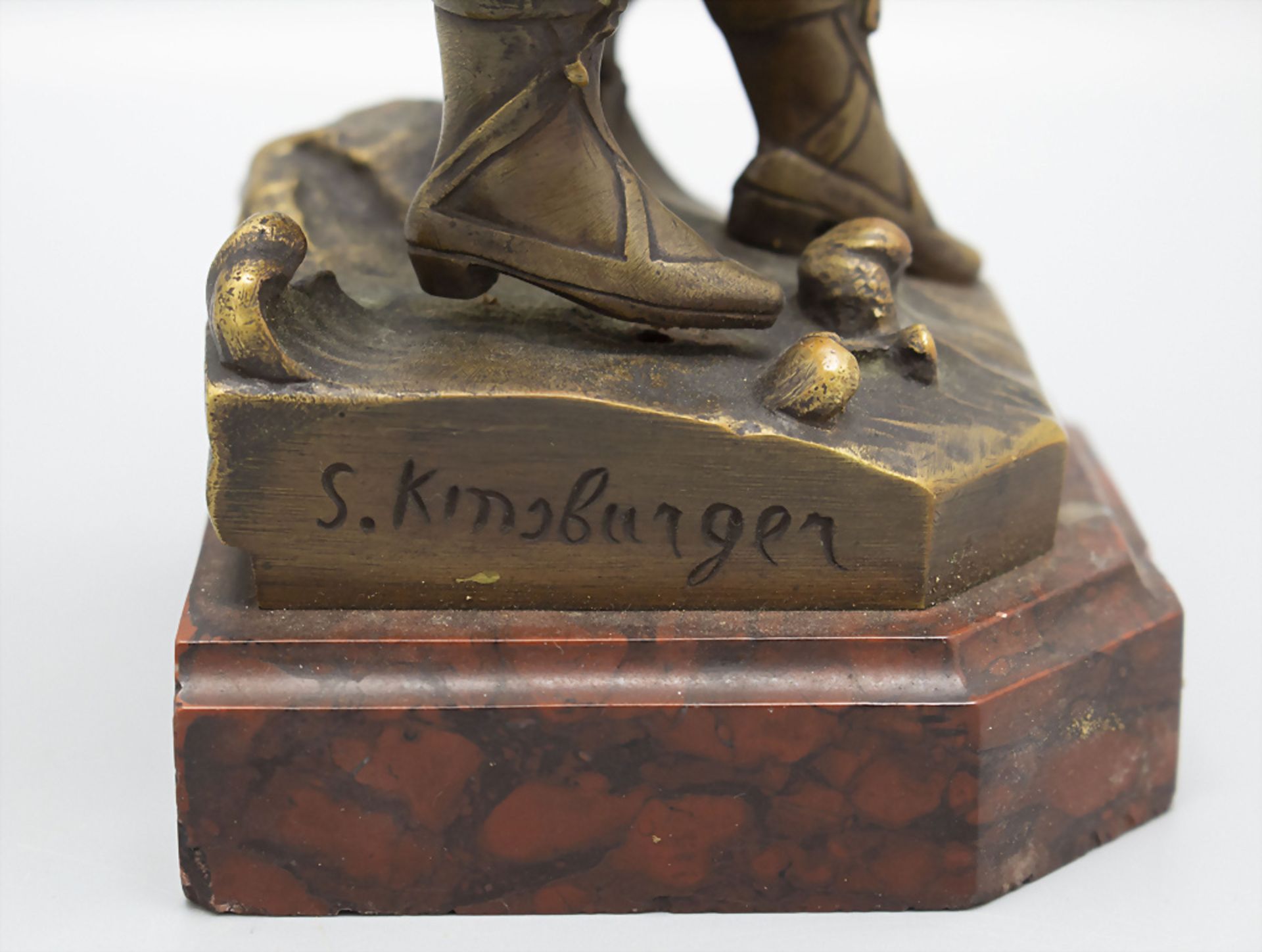 Sylvain Kinsburger (1855-1935), Bronze Figur 'Die Krabbenfischerin' / A bronze figure of a ... - Image 6 of 7