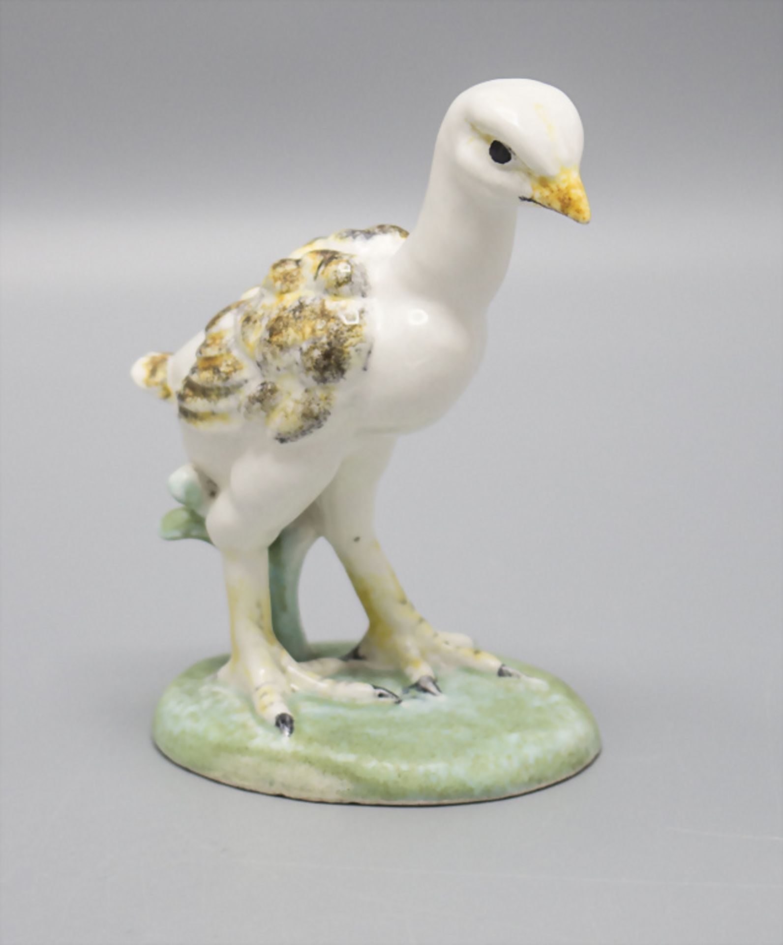 Keramikfigur 'Küken' / A ceramic figure of a chick, Eduard Klablena, Keramos, Wien, um 1918