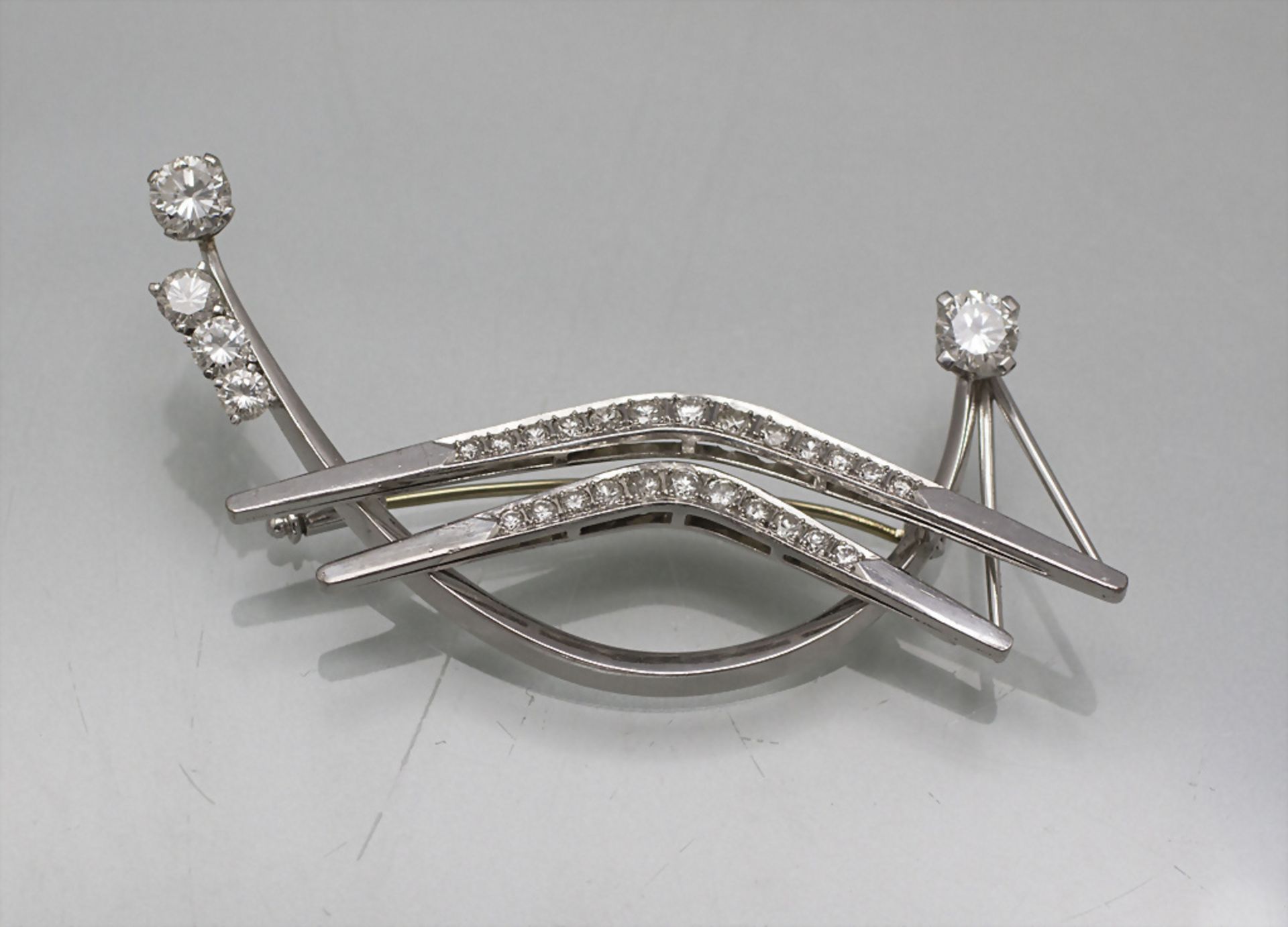 Art Déco Brosche / An Art Deco 14 ct gold brooch with diamonds, um 1940