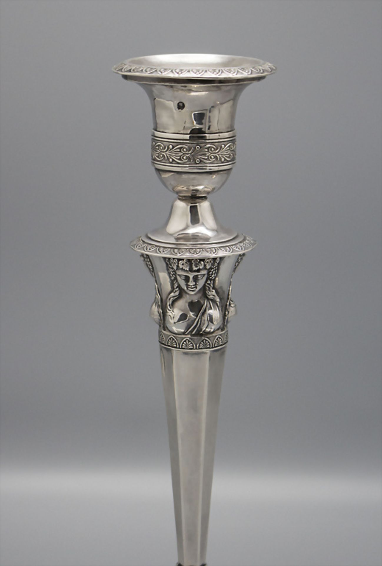 Paar Empire Kerzenleuchter / A pair of silver candlesticks, Jean-Pierre Bibron, Paris, 1798-1809 - Image 2 of 10