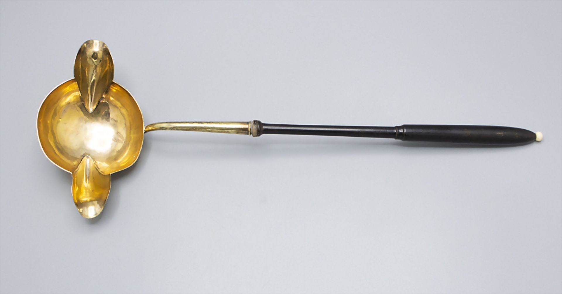 Biedermeier Kelle mit doppeltem Ausguss / A Biedermeier silver ladle, deutsch, um 1820