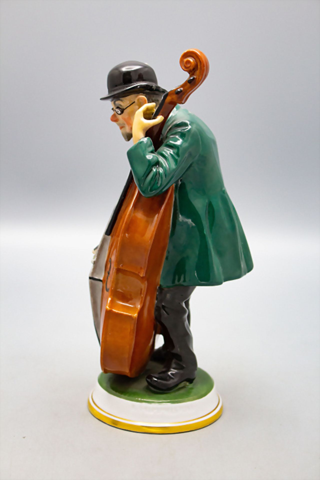 Figur 'Bassist' / A figure of a bass player, Rosenthal, Selb, 20. Jh. - Bild 2 aus 7