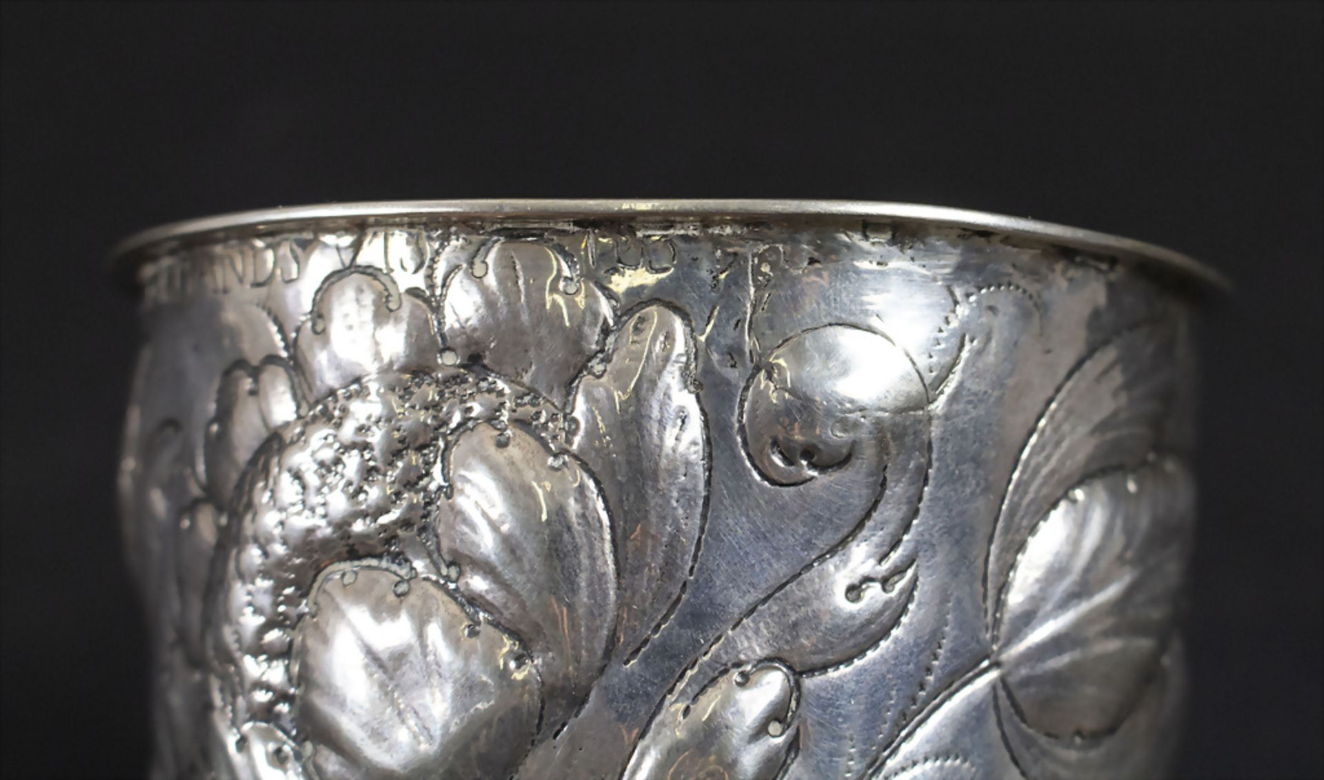 Silberbecher / A silver beaker, um 1700 - Image 10 of 10