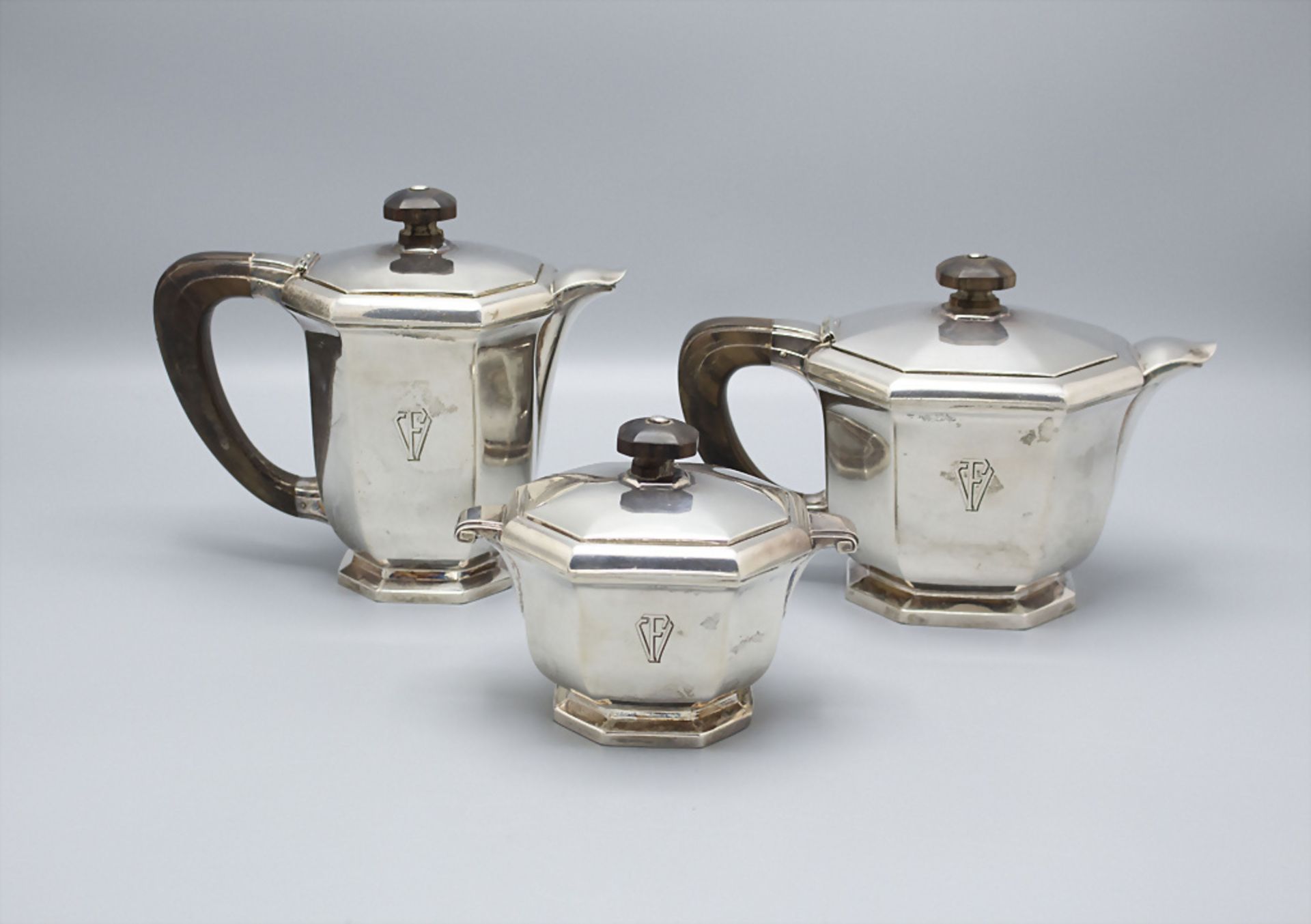 Art Déco Kaffee- und Teekern / An Art Déco silver coffee and tea set, C. Keller, Paris, um 1925 - Bild 2 aus 6