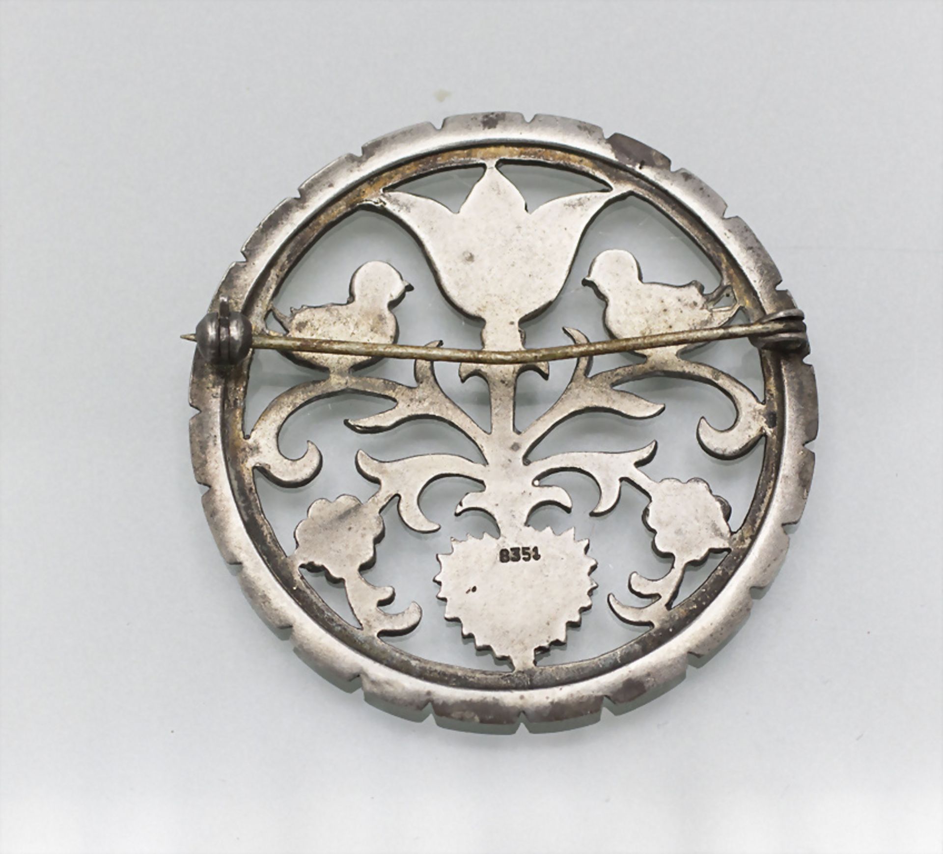 Jugendstil Silberbrosche mit Herz / An Art Nouveau silver brooch with birds and a heart, um 1920 - Bild 2 aus 2