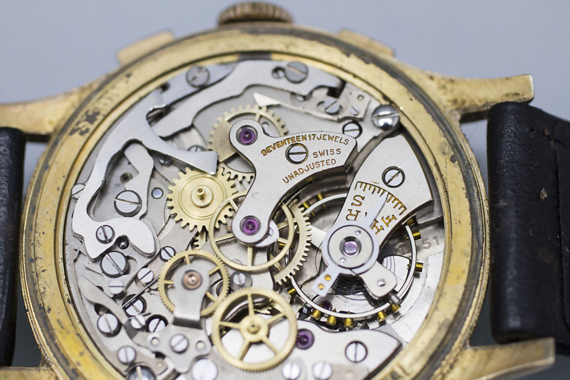 Herrenarmbanduhr / Chronograph / An 18 ct gold men's wristwatch, Schweiz / Swiss, um 1940 - Bild 7 aus 8