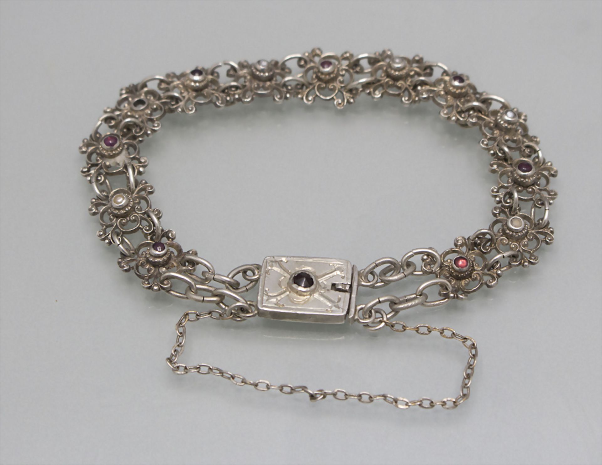 Silberarmband / A silver bracelet, Österreich / Ungarn, 19. Jh.