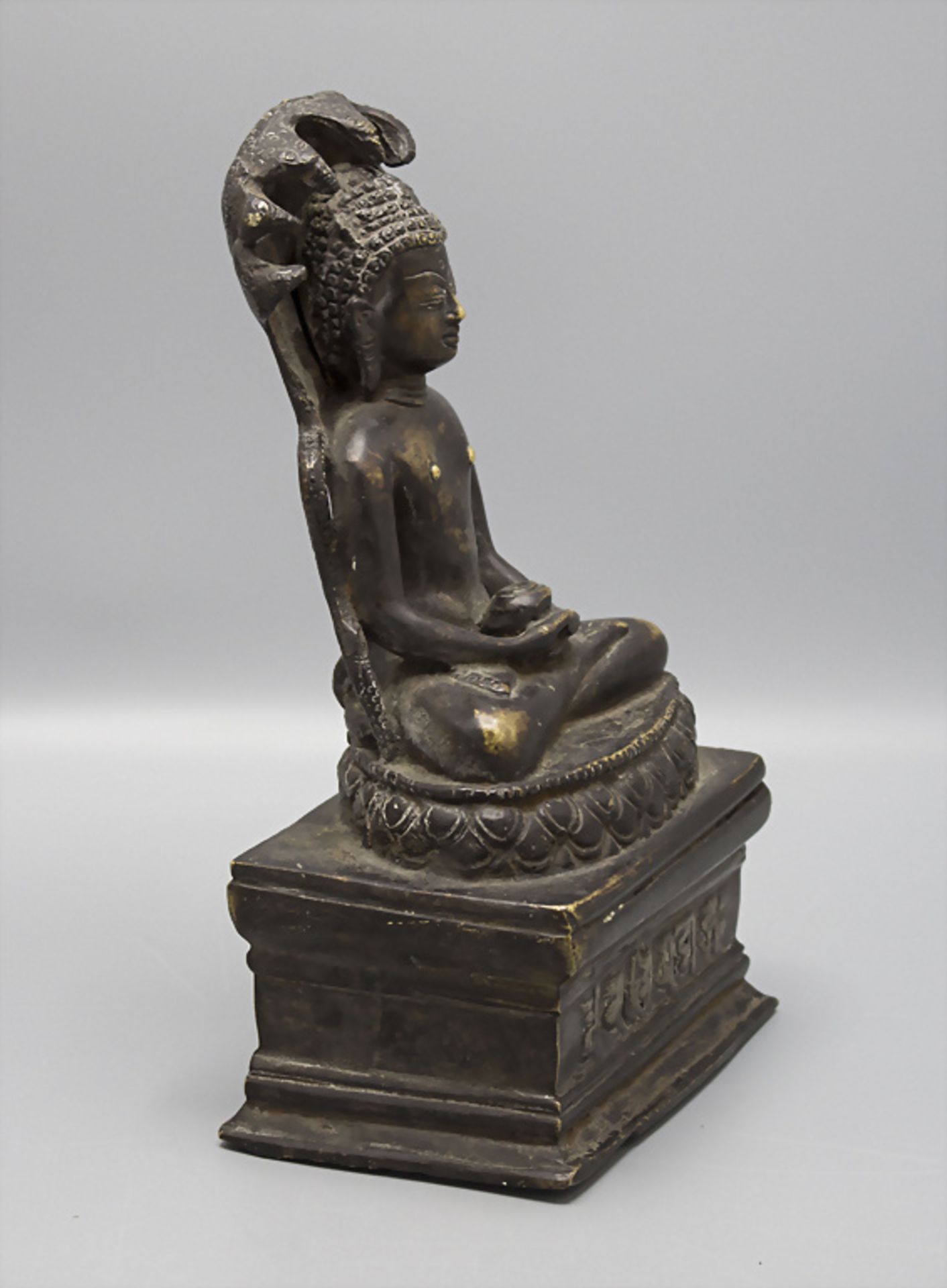 Bronze Buddha / A bronze Buddha', Indien, 18. Jh. - Bild 2 aus 4