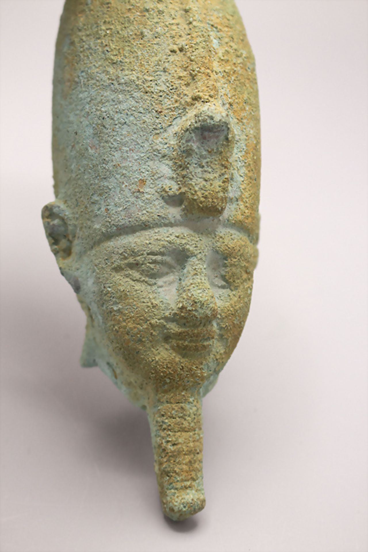 Altes Ägypten - 'Pharao Bronze Kopf' / A bronze head replica of Pharaoh Amenophis II, 18. ... - Bild 4 aus 4