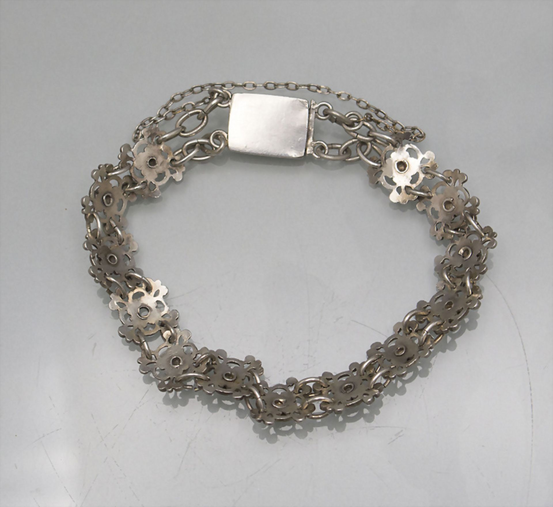 Silberarmband / A silver bracelet, Österreich / Ungarn, 19. Jh. - Bild 2 aus 2