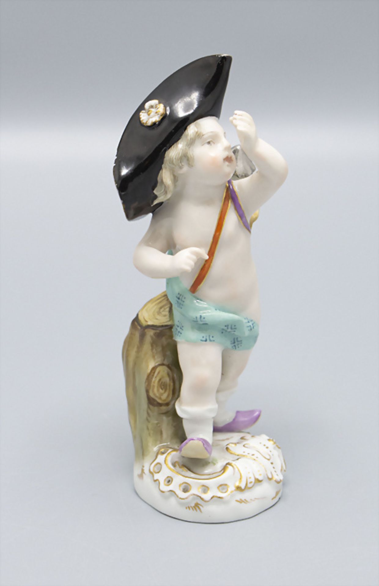 Kleine verkleidete Amorette / A small disguised amoretto, Meissen, 19. Jh.