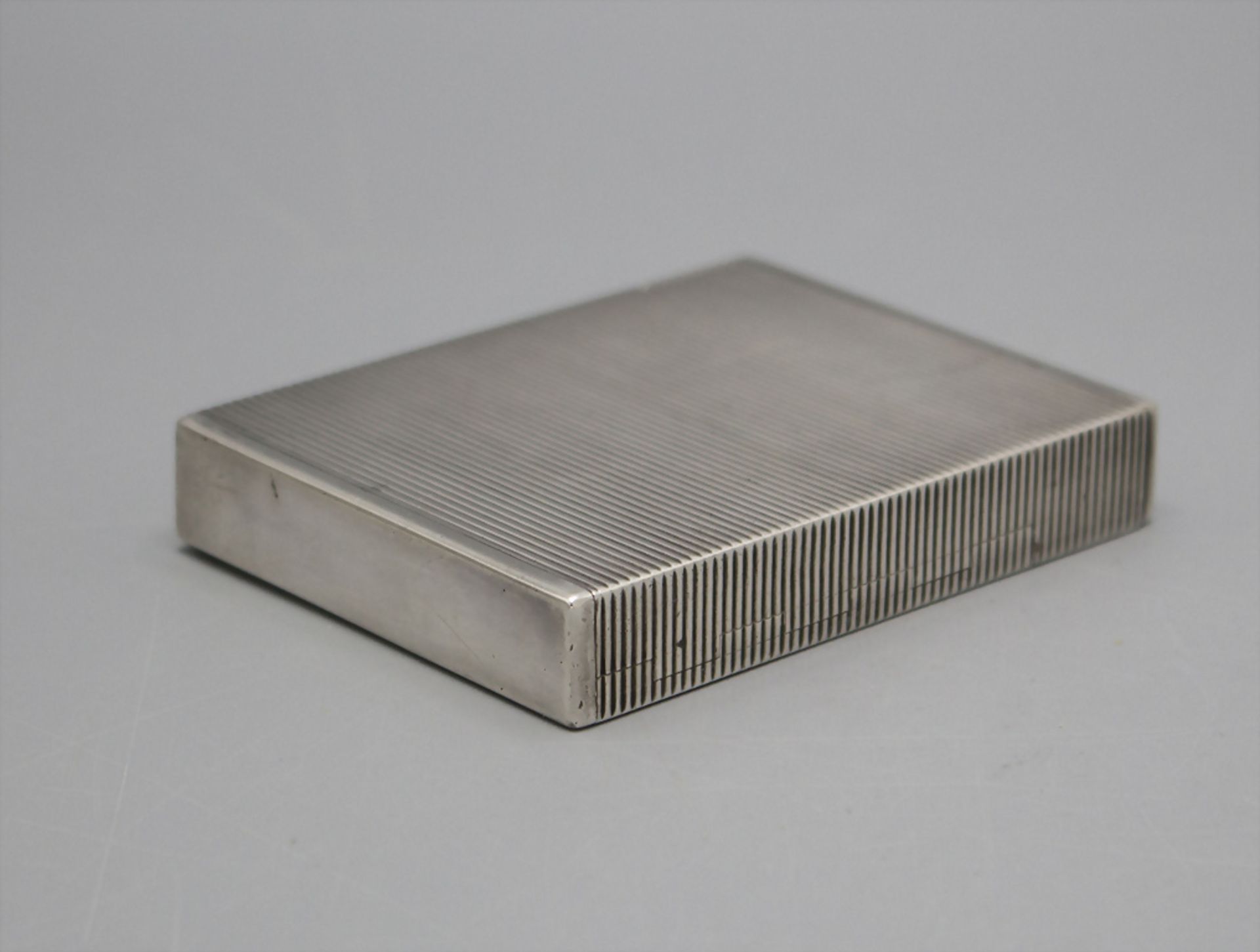 Art Déco Puderdose und Lippenstift / Minaudière / A silver powder compact and lipstick, ... - Image 3 of 5