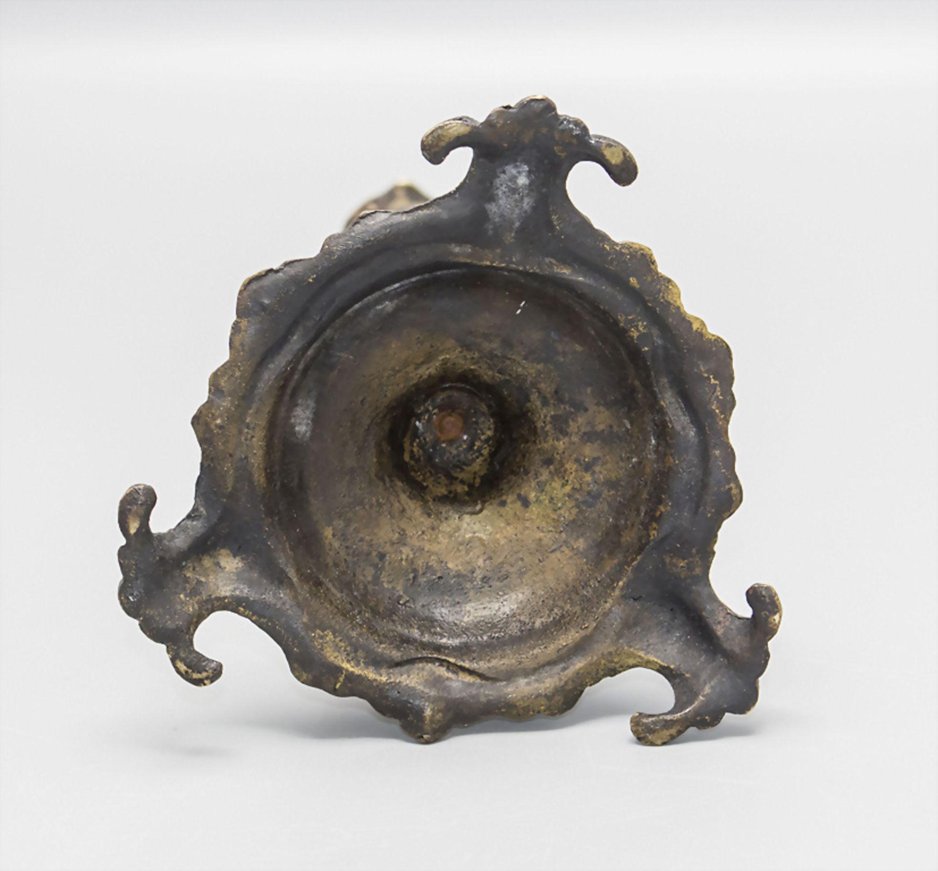 Bronze Kerzenleuchter / A bronze candle holder, um 1880 - Bild 4 aus 4