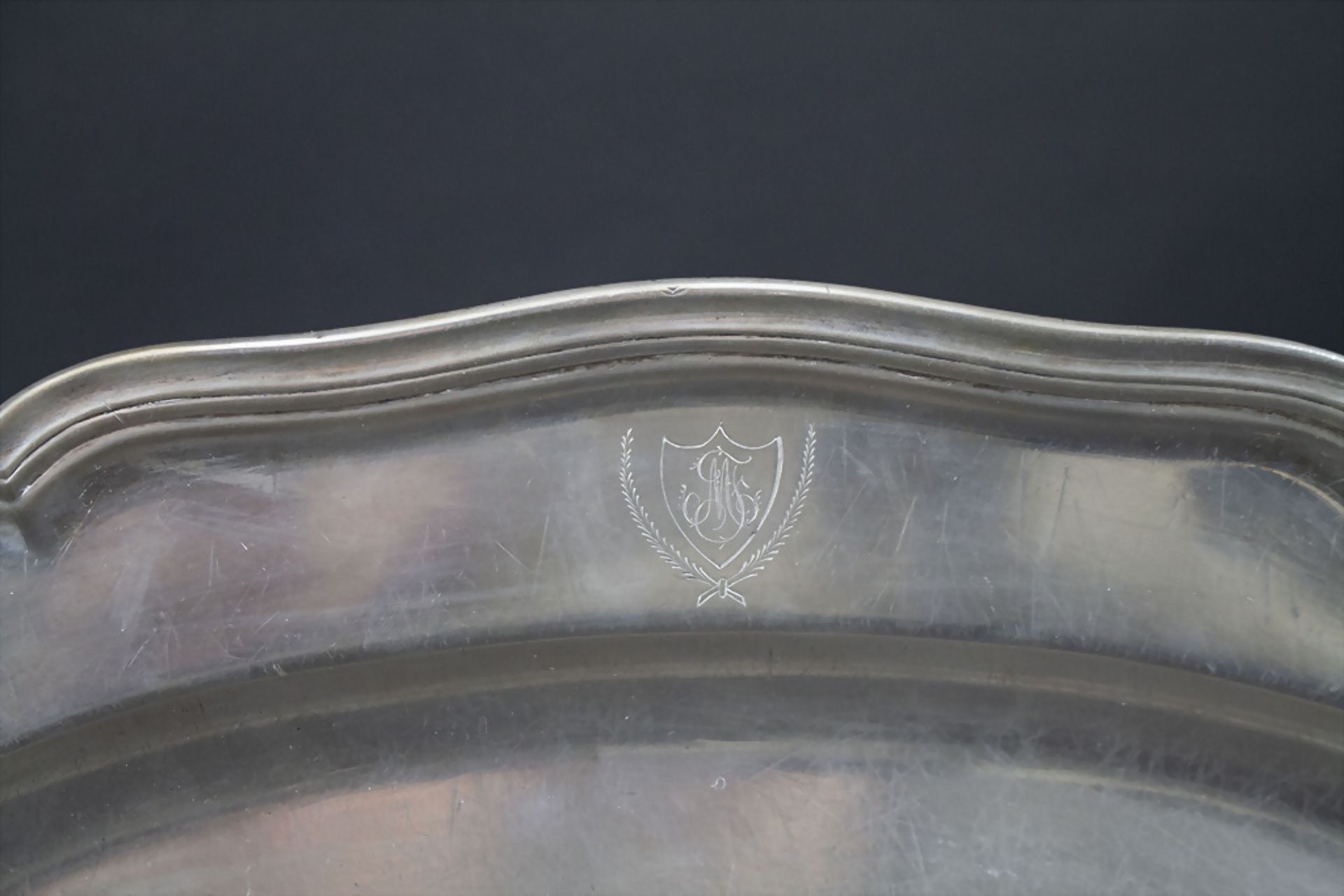 Ovale Barock Platte / A Baroque silver tray, Wien, 1747 - Image 3 of 7