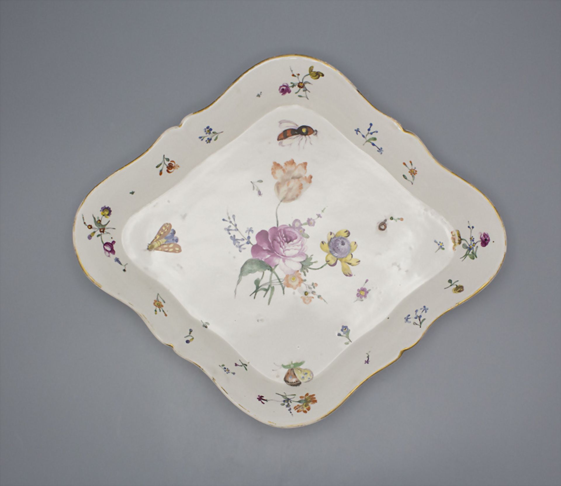 Rautenförmige Platte / A rhombic shaped platter, Frankenthal, um 1770 - Image 3 of 3