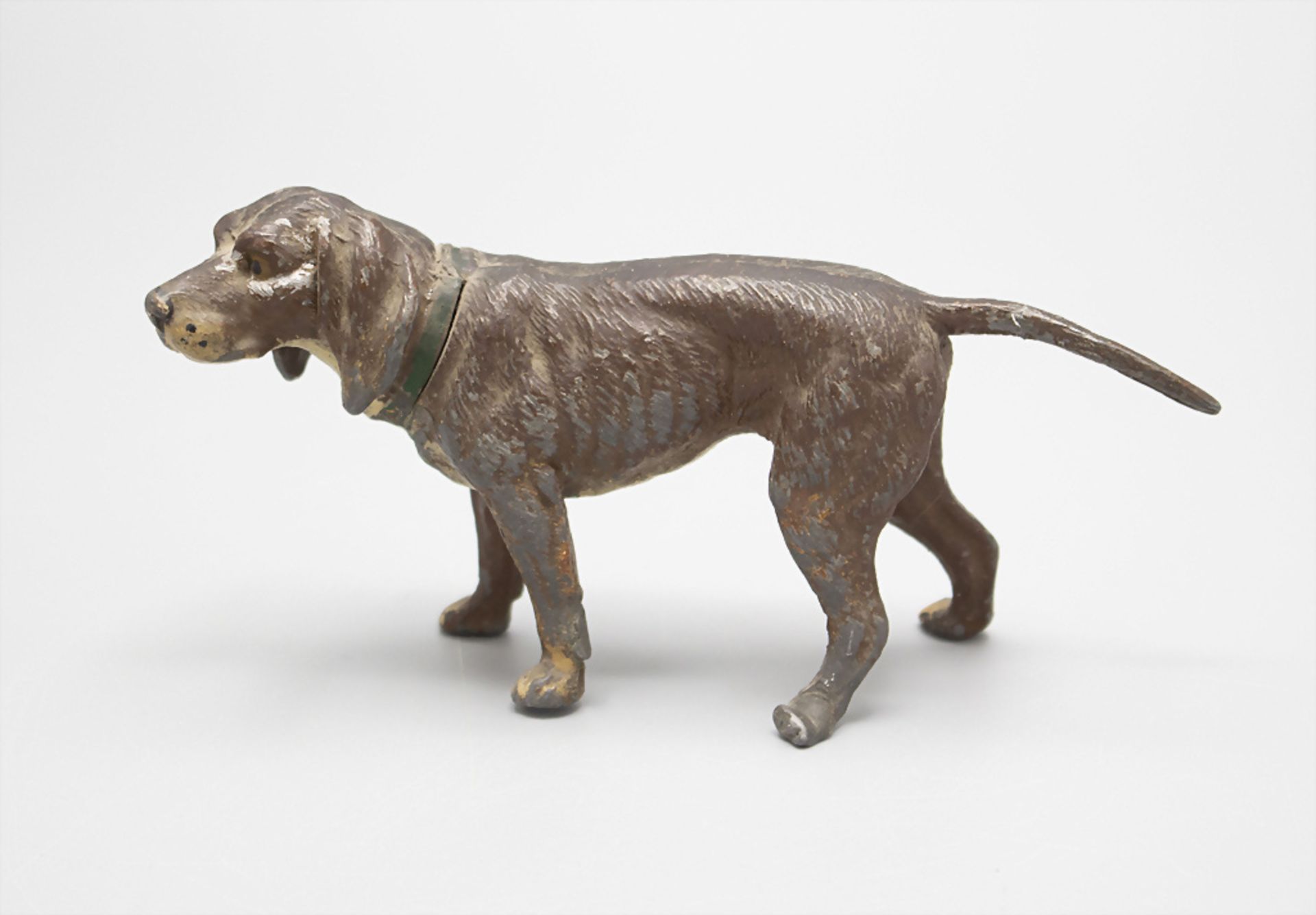 Hundefigur / A figure of a dog, deutsch, um 1900