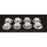 Konvolut aus 8 Tassen mit Untertassen / A set of 8 porcelain cups and saucers, Meissen, 20. Jh.