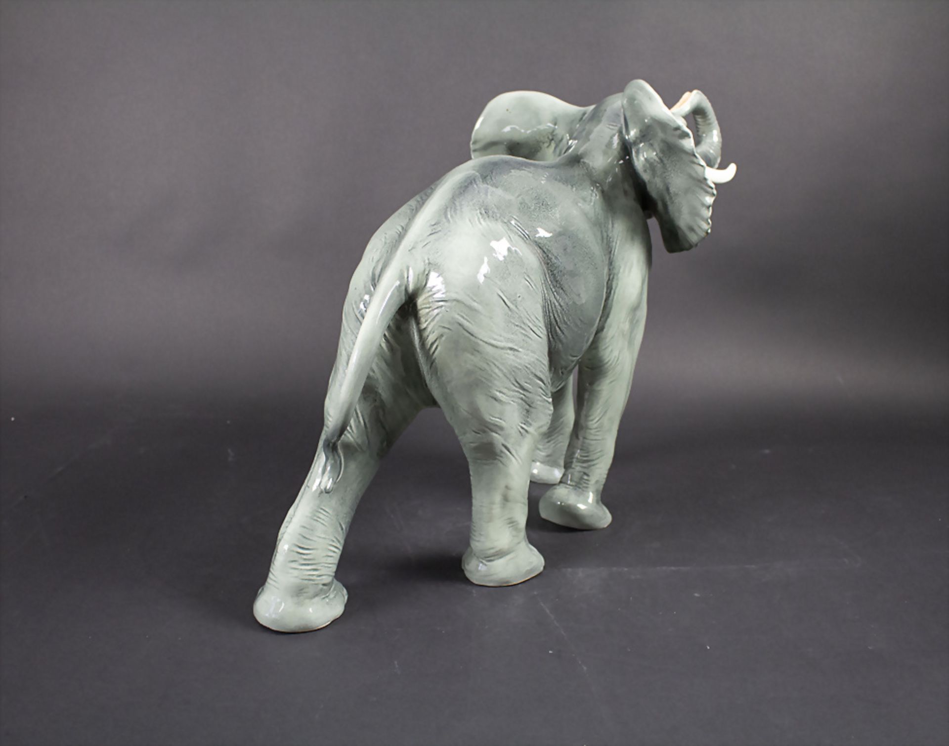 Elefant / A pottery elephant, Vokstedt-Rudolstadt, um 1910 - Image 5 of 8