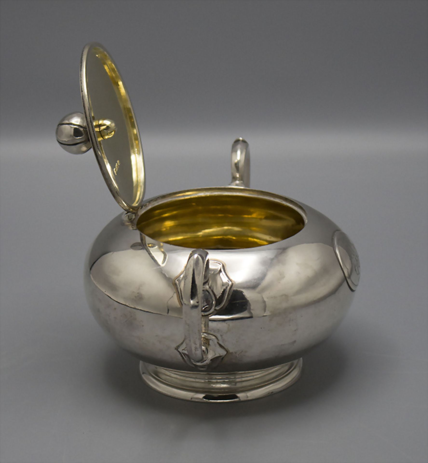Kaffee- und Teekern / A silver coffee and tea set, Matthias Skytt, St. Petersburg, 1855-1856 - Image 10 of 15