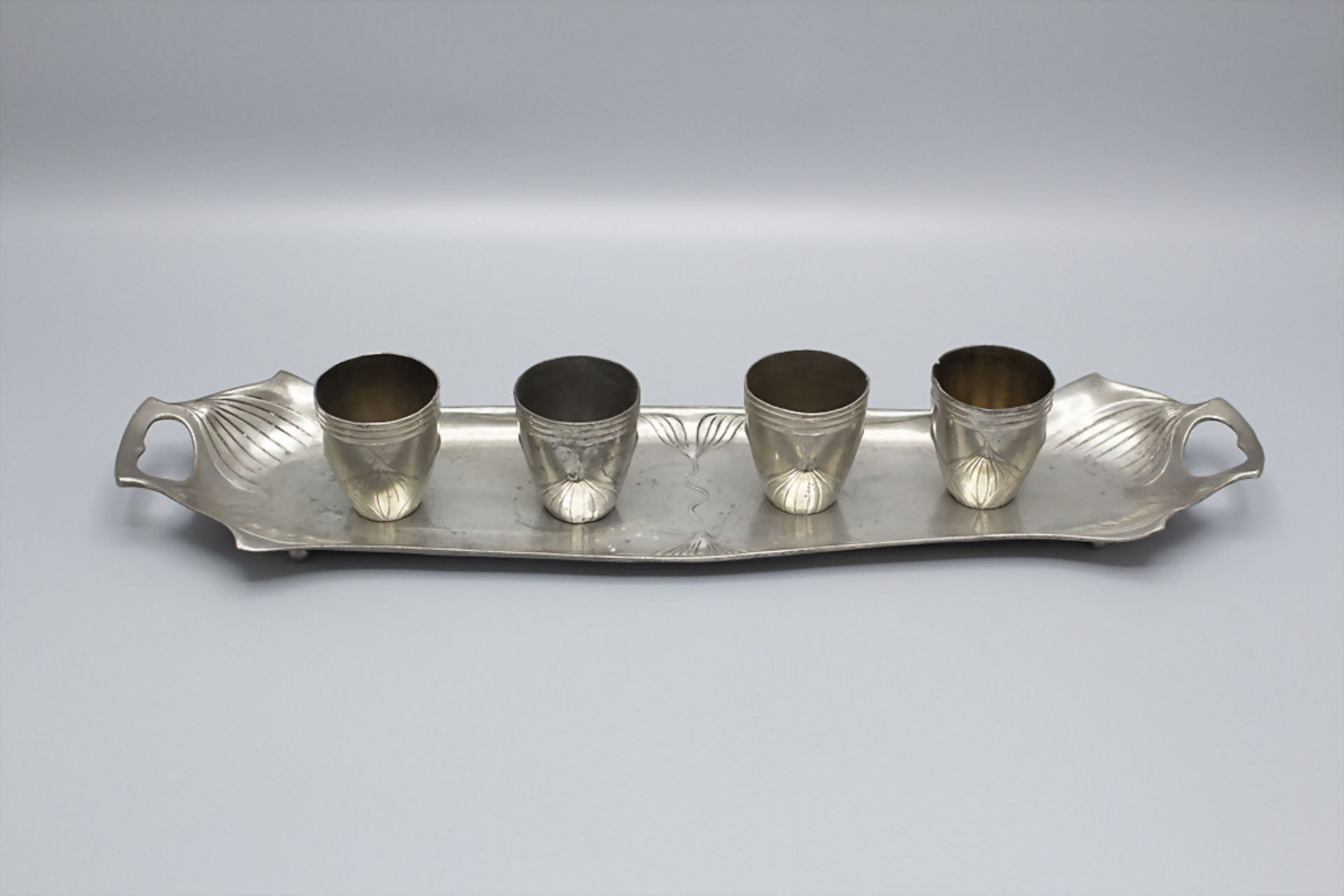 Jugendstil Tablett mit 4 Schnapsbechern / An Art Nouveau tray with 4 shot cups, Orivit, Köln, ...