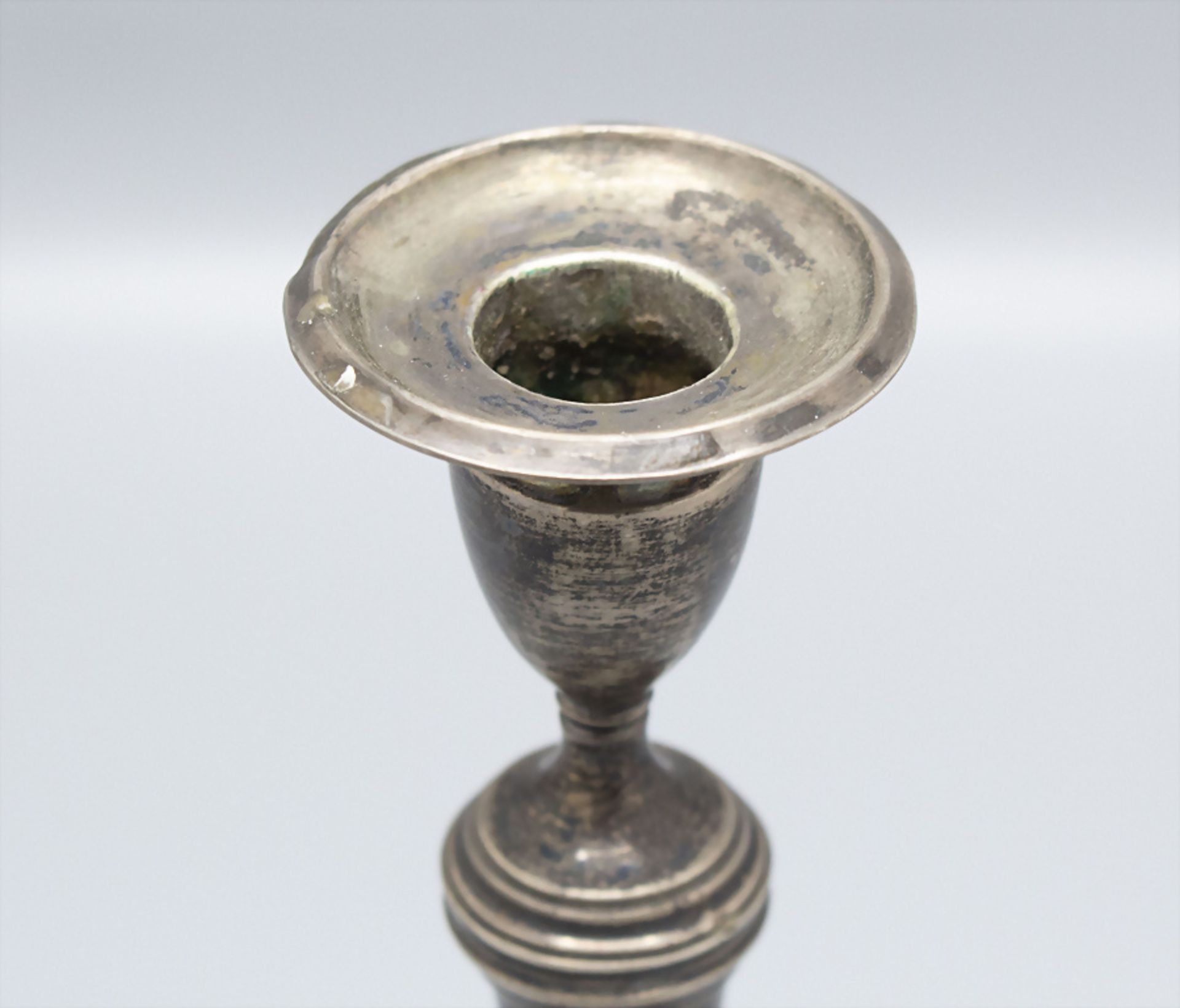 Empire Kerzenleuchter / An Empire silver candlestick, G. Diaz, Cadiz, Spanien, 1817 - Image 2 of 4