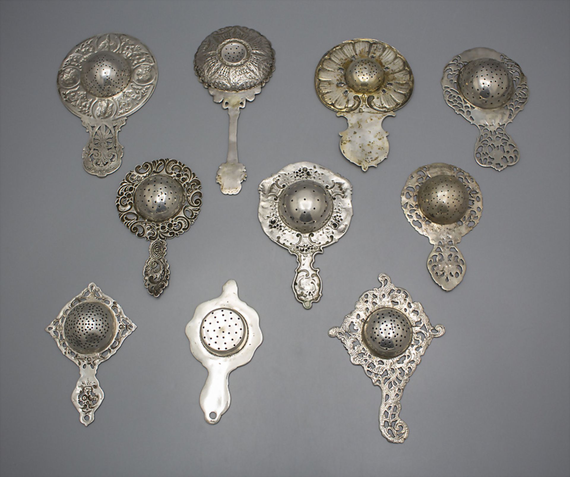 Konvolut aus 10 Teesieben / A set of 10 tea strainers, um 1890 - Image 2 of 4