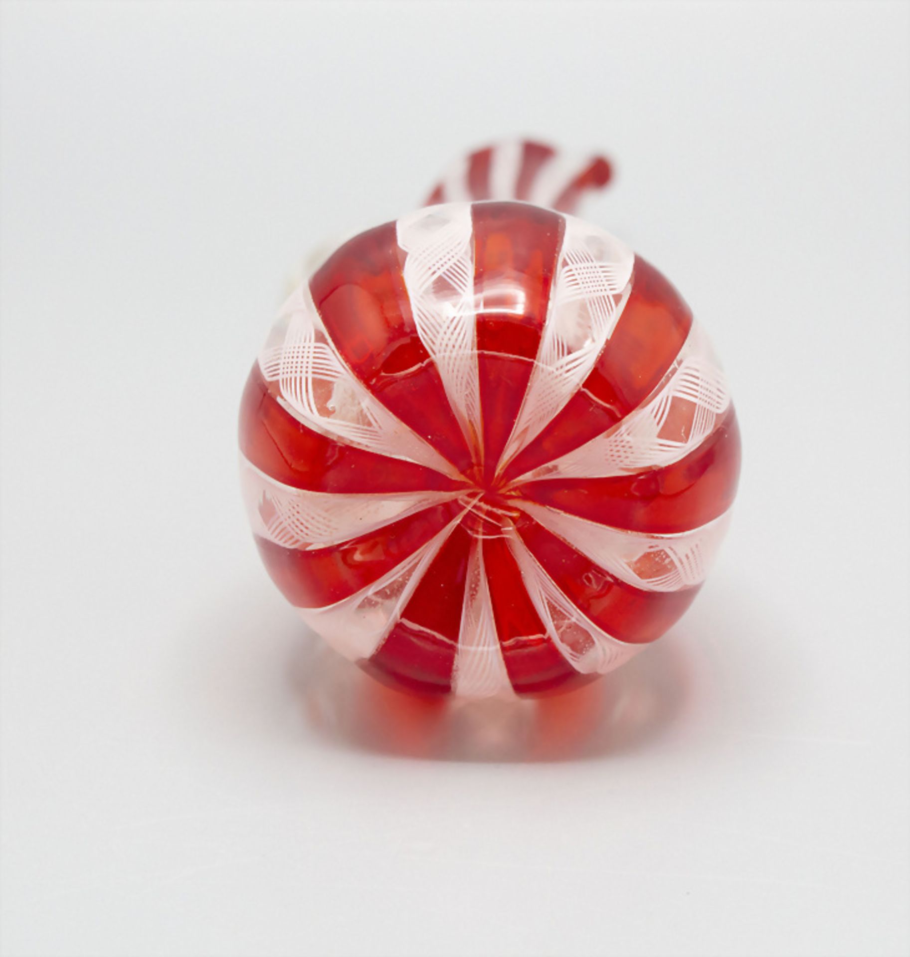 Henkelvase / A glass vase with handle, Murano, Aureljano & Toso, 1. Hälfte 20. Jh. - Image 4 of 5