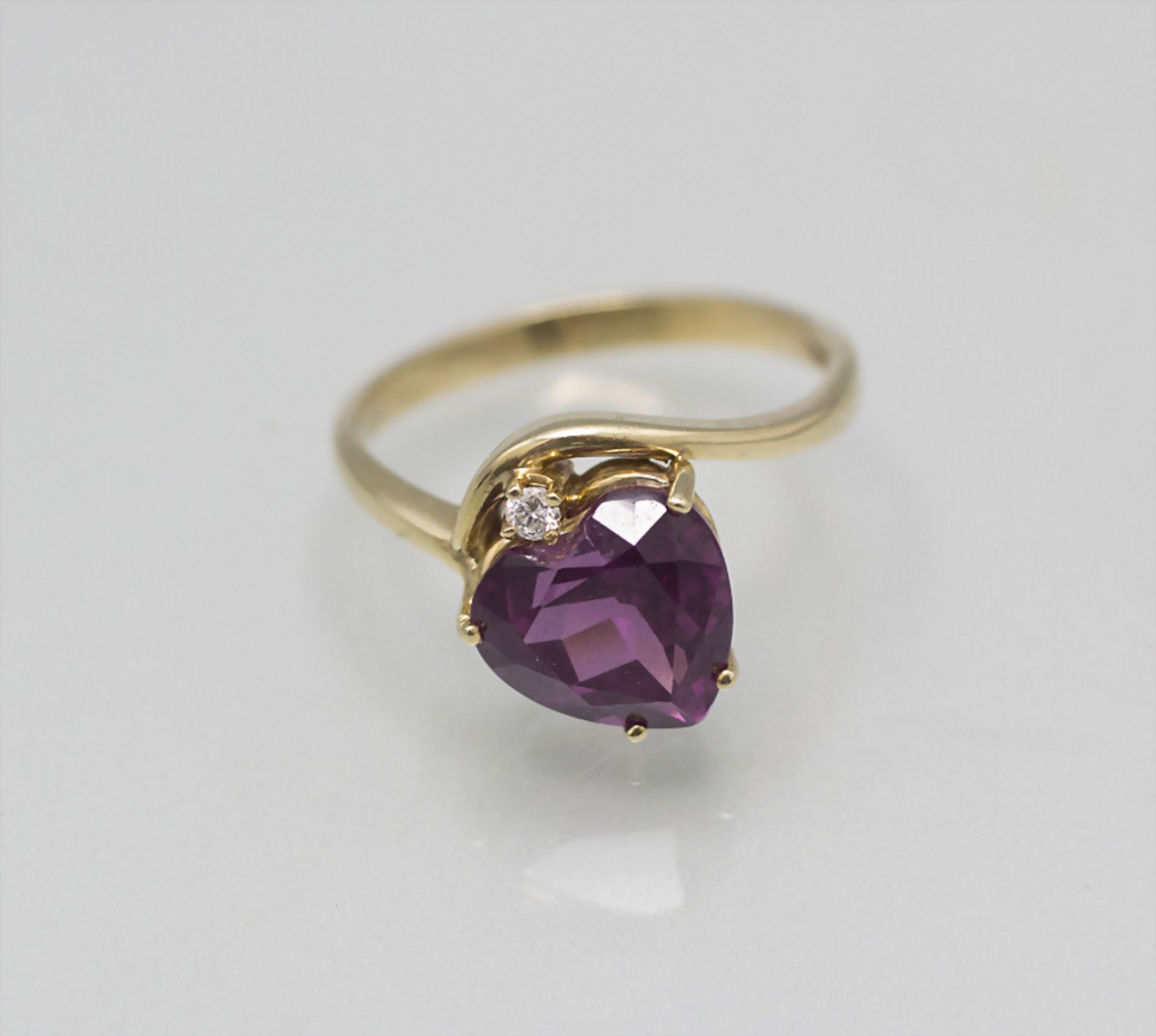 Damenring mit Amethyst / A 14 ct ladies gold ring with an amethyst