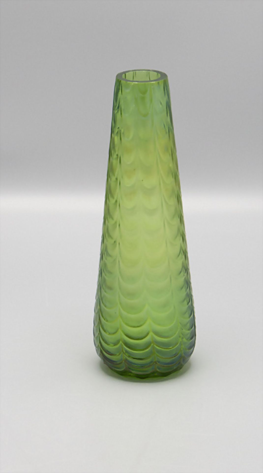 Keulenvase / A glass vase, Wilhelm Kralik Sohn, Eleonorenhain, um 1900