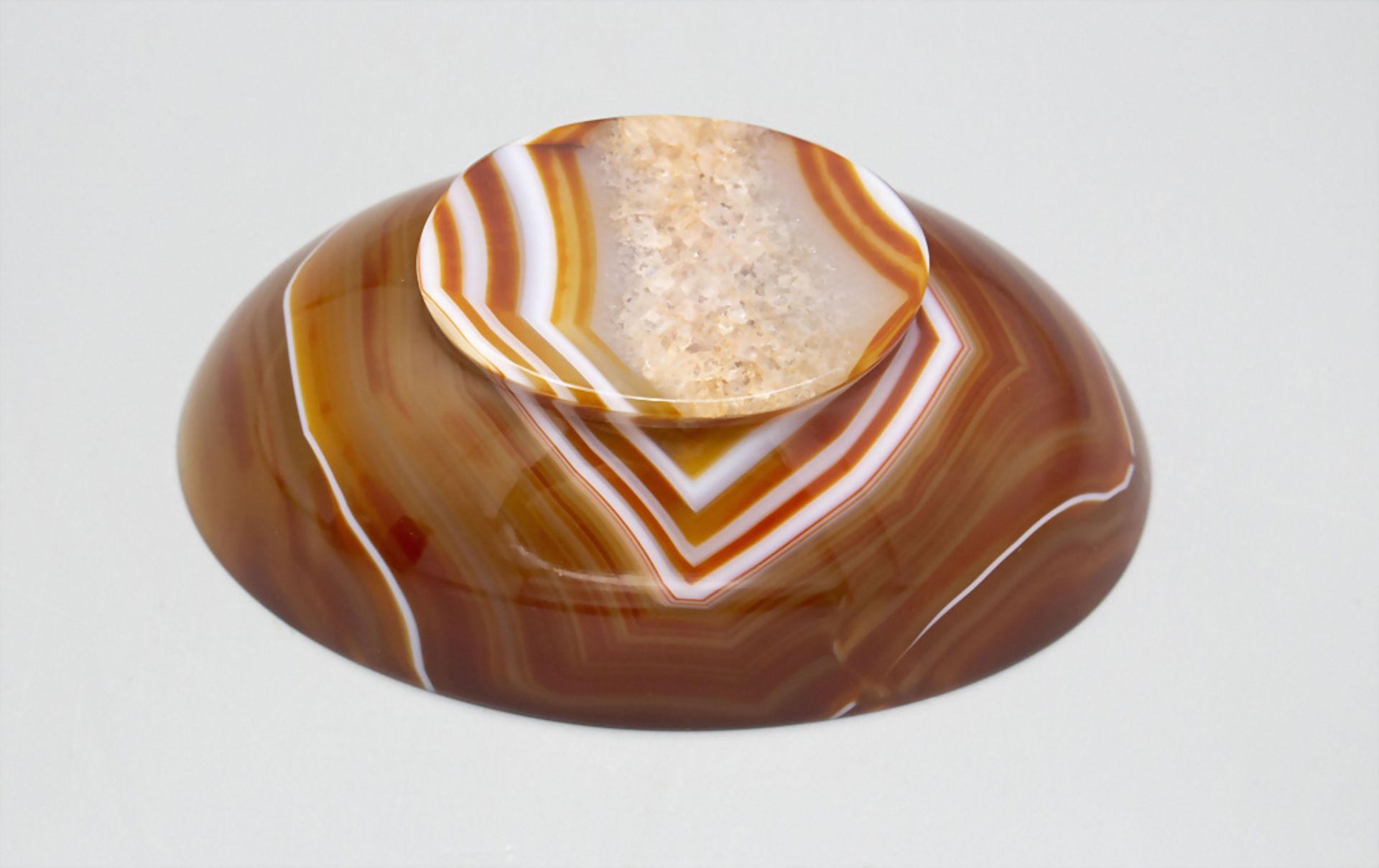 Achatschale mit Kugel aus Tigerauge / An agate stone bowl with a ball from tiger eye gemstone - Image 3 of 3