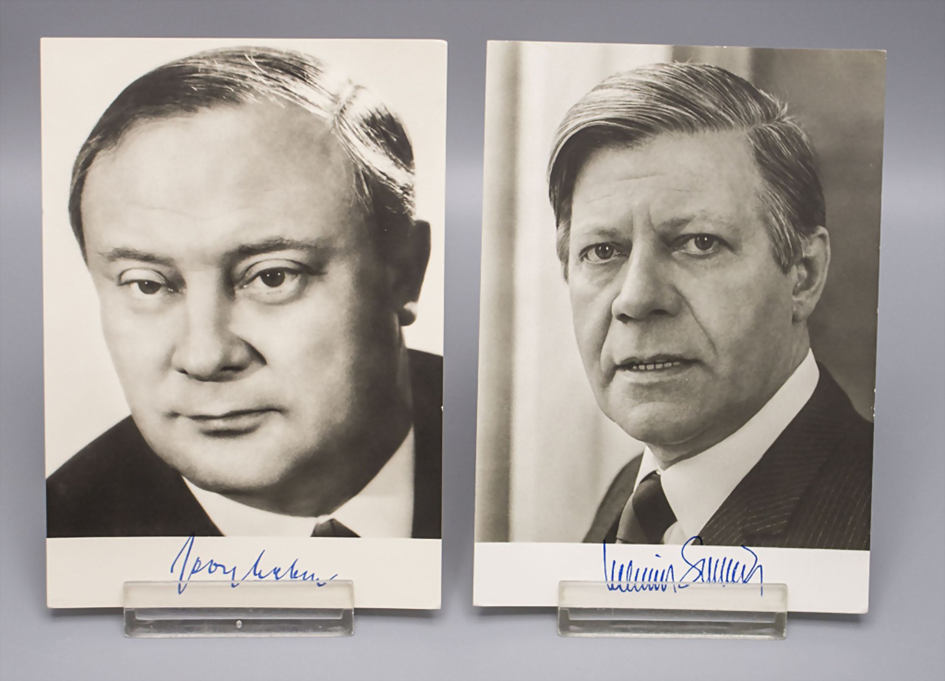 Konvolut 11 Fotografien mit Autographen 'Deutsche Politiker' / 'German politicians', 20. Jh. - Bild 3 aus 3