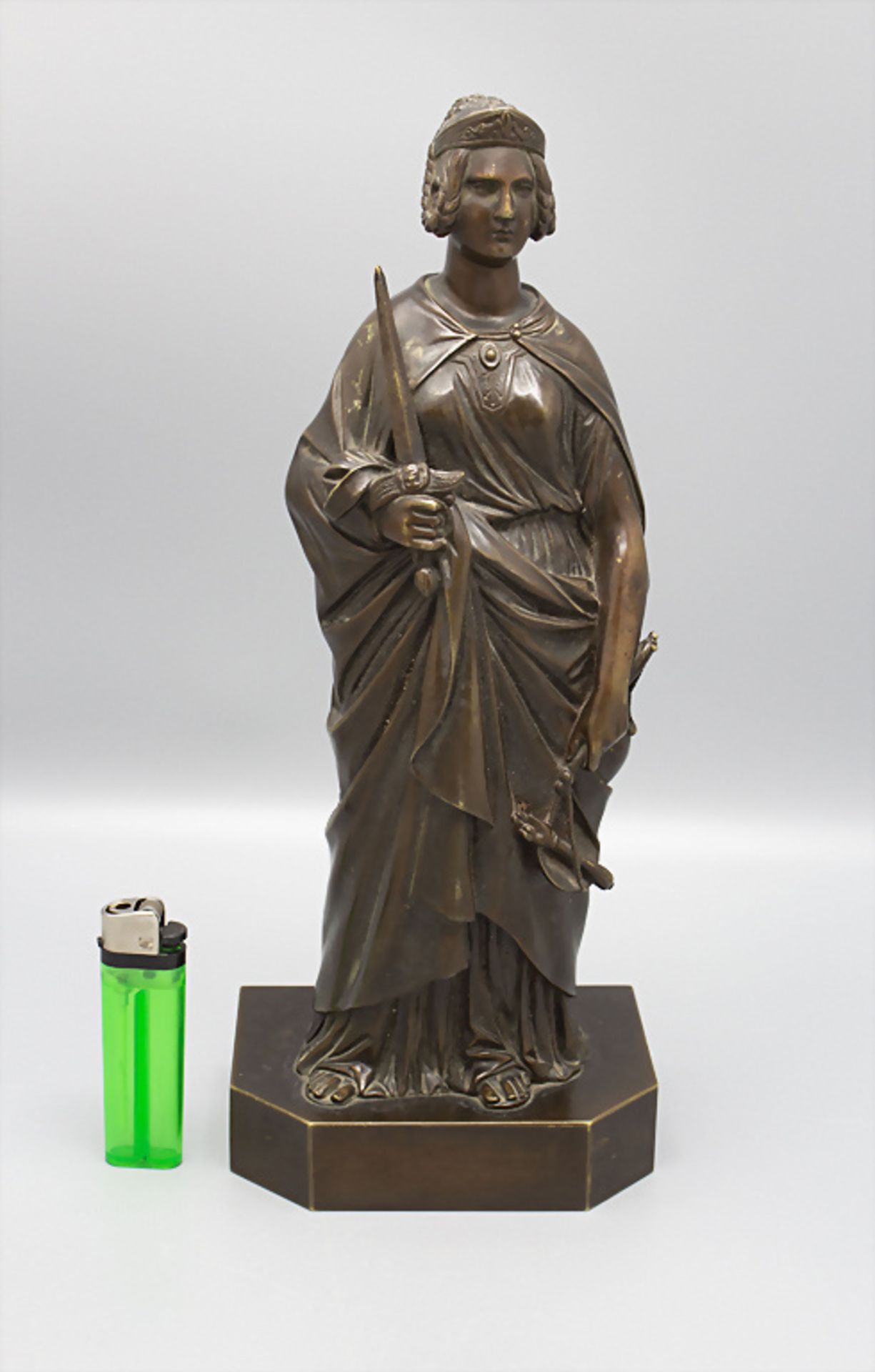 Bronzefigur 'Justicia' / Bronze figure 'Justicia', Susse Frères, Paris, 19. Jh. - Image 3 of 8