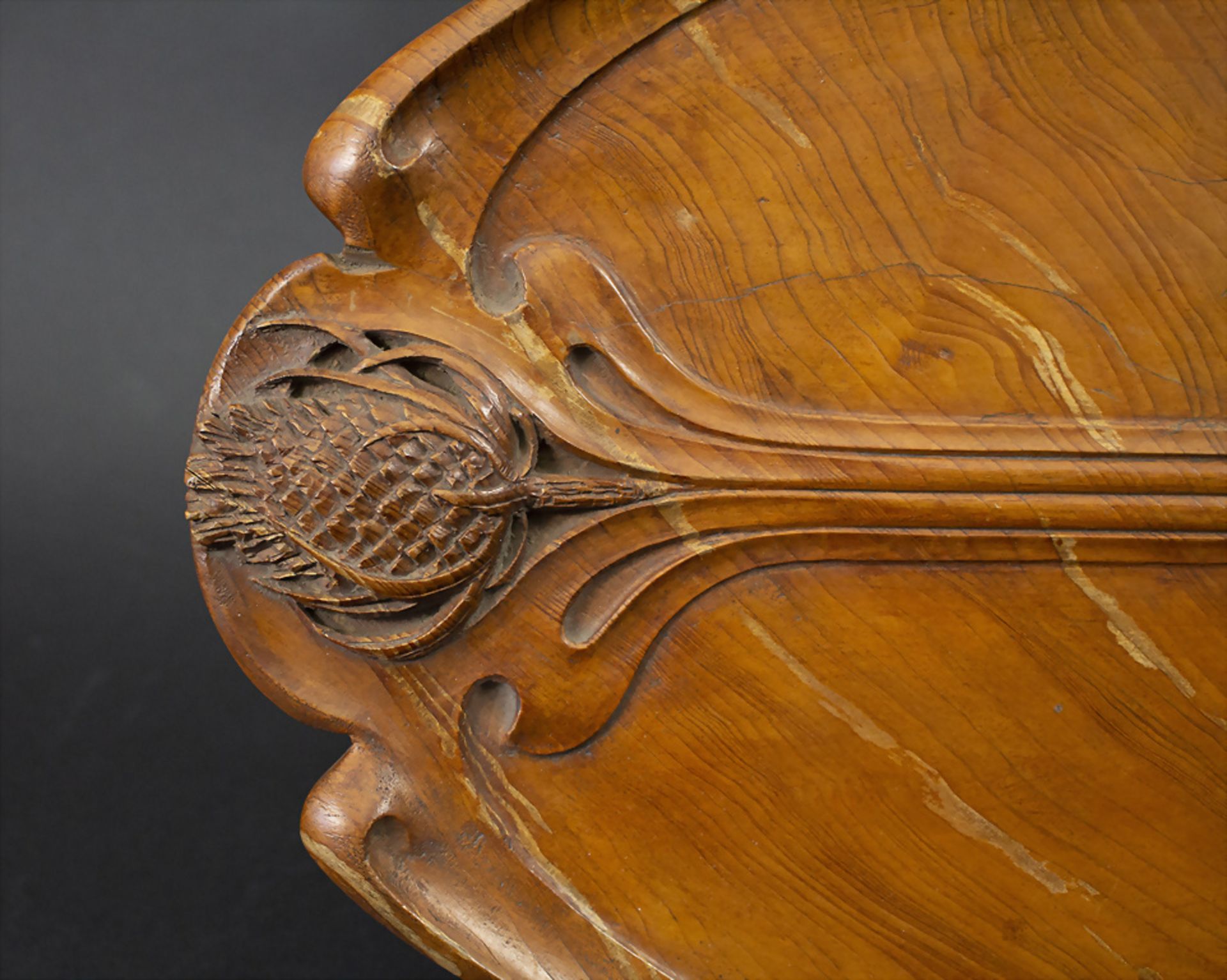 Jugendstil Holztablett mit Disteln / An Art Nouveau wooden tray with thristles, wohl École de ... - Image 2 of 3