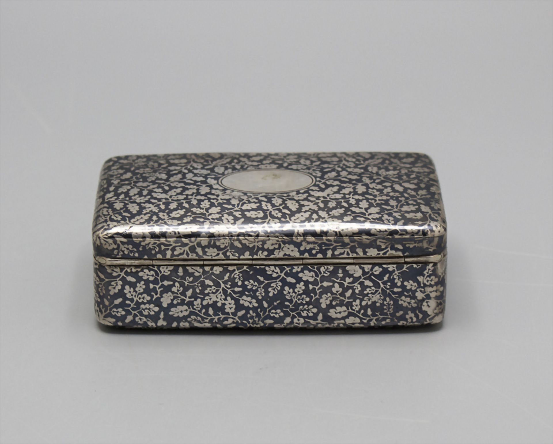 Tabatiere / A silver snuff box, wohl Frankreich, 19. Jh. - Bild 3 aus 5