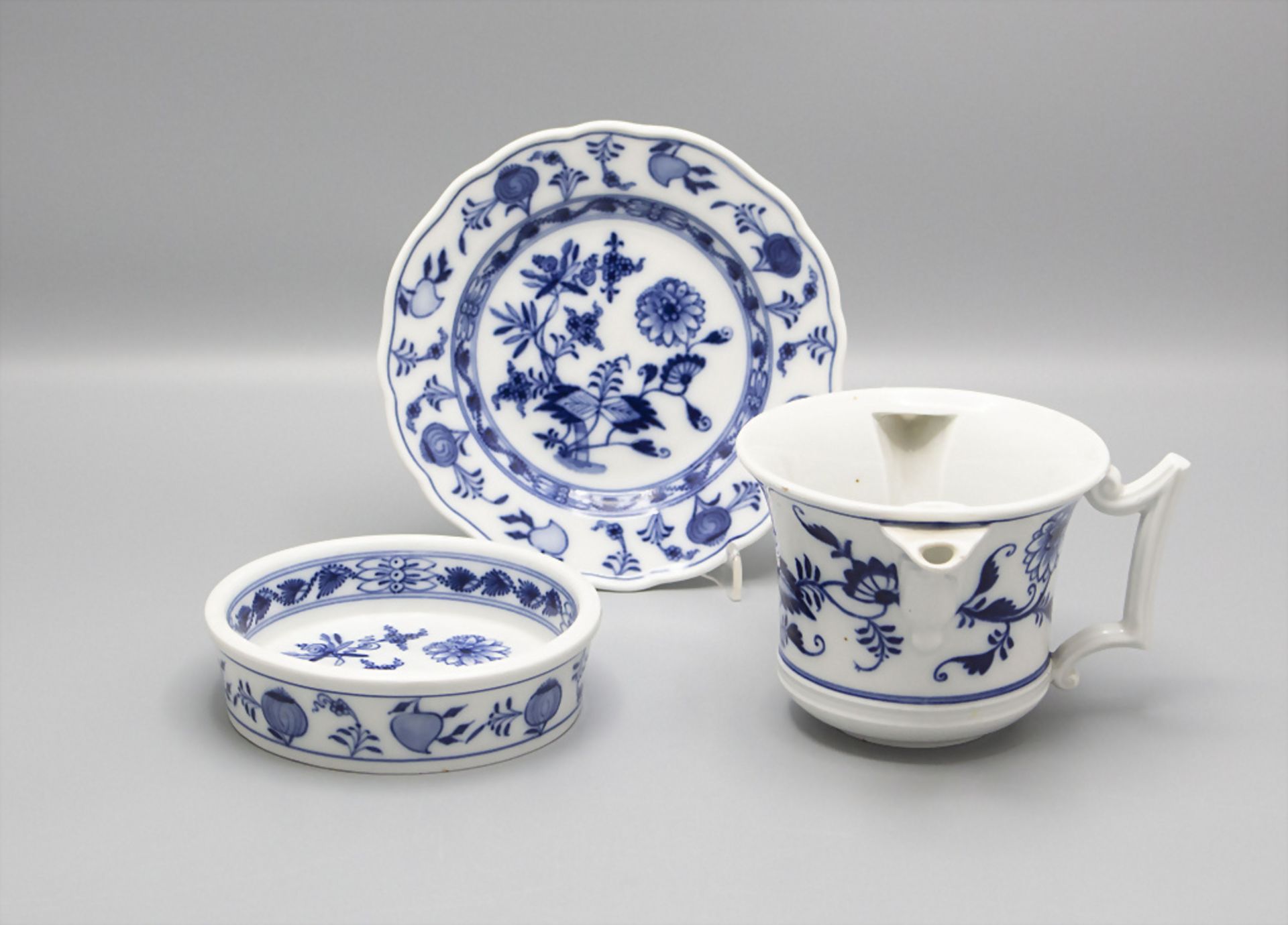3 Teile Porzellan / 3 pieces of porcelain, Meissen, Ende 19. / Anfang 20. Jh.