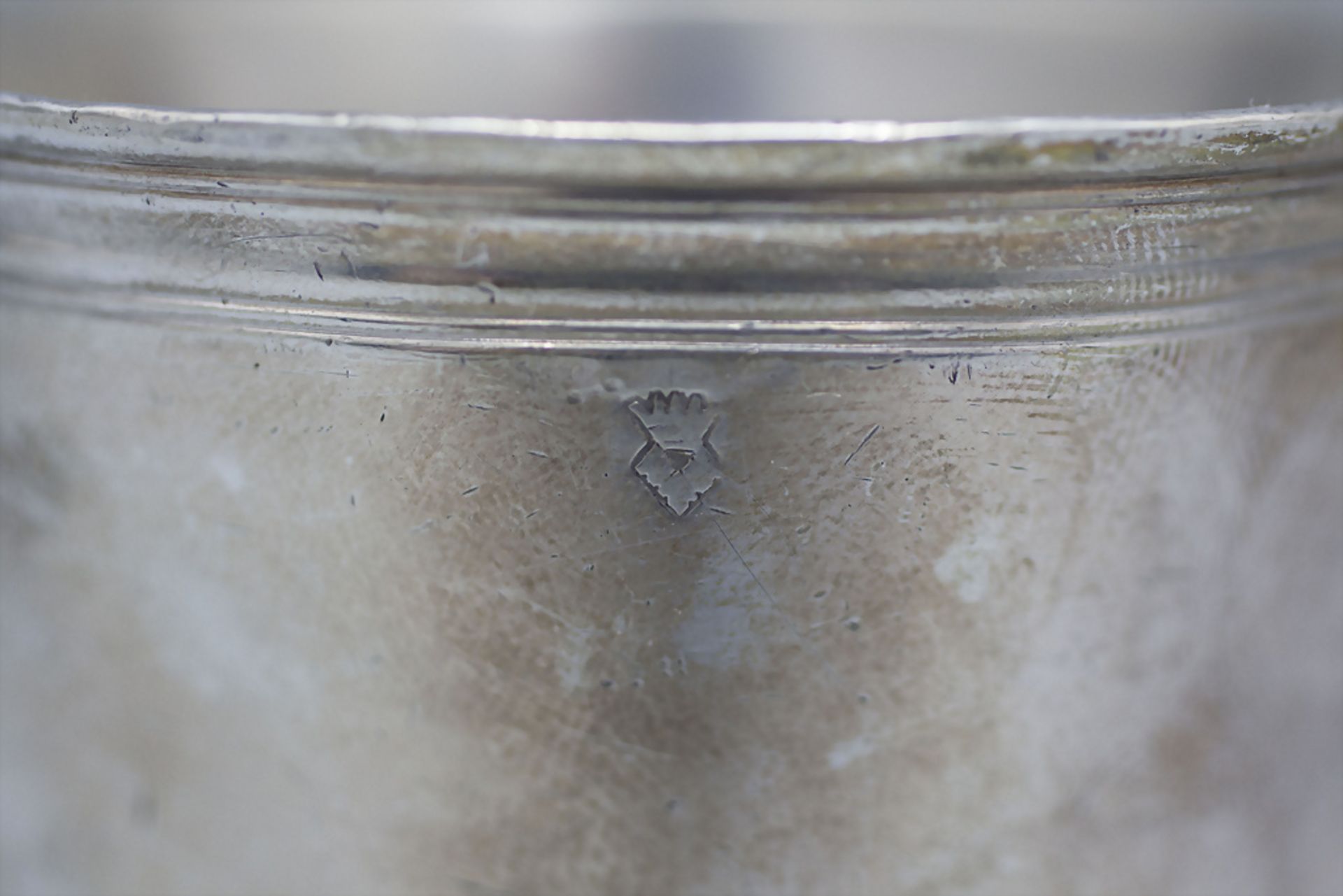 Silber Becher, Faustbecher / A silver beaker, Paris 1717 - Image 3 of 4