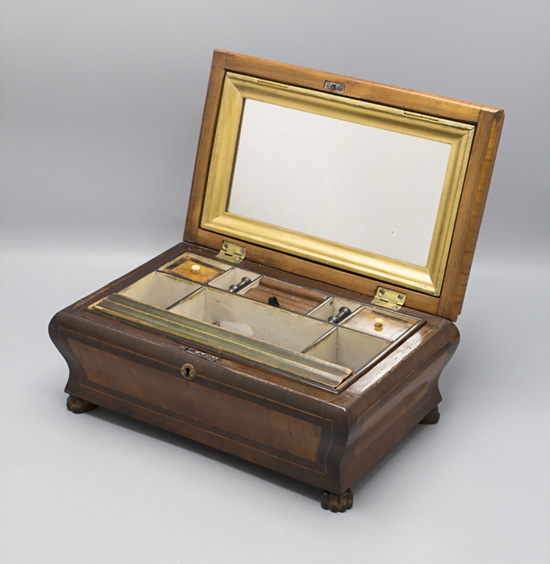 Biedermeier Nähkästchen / A Biedermeier sewing box, um 1840