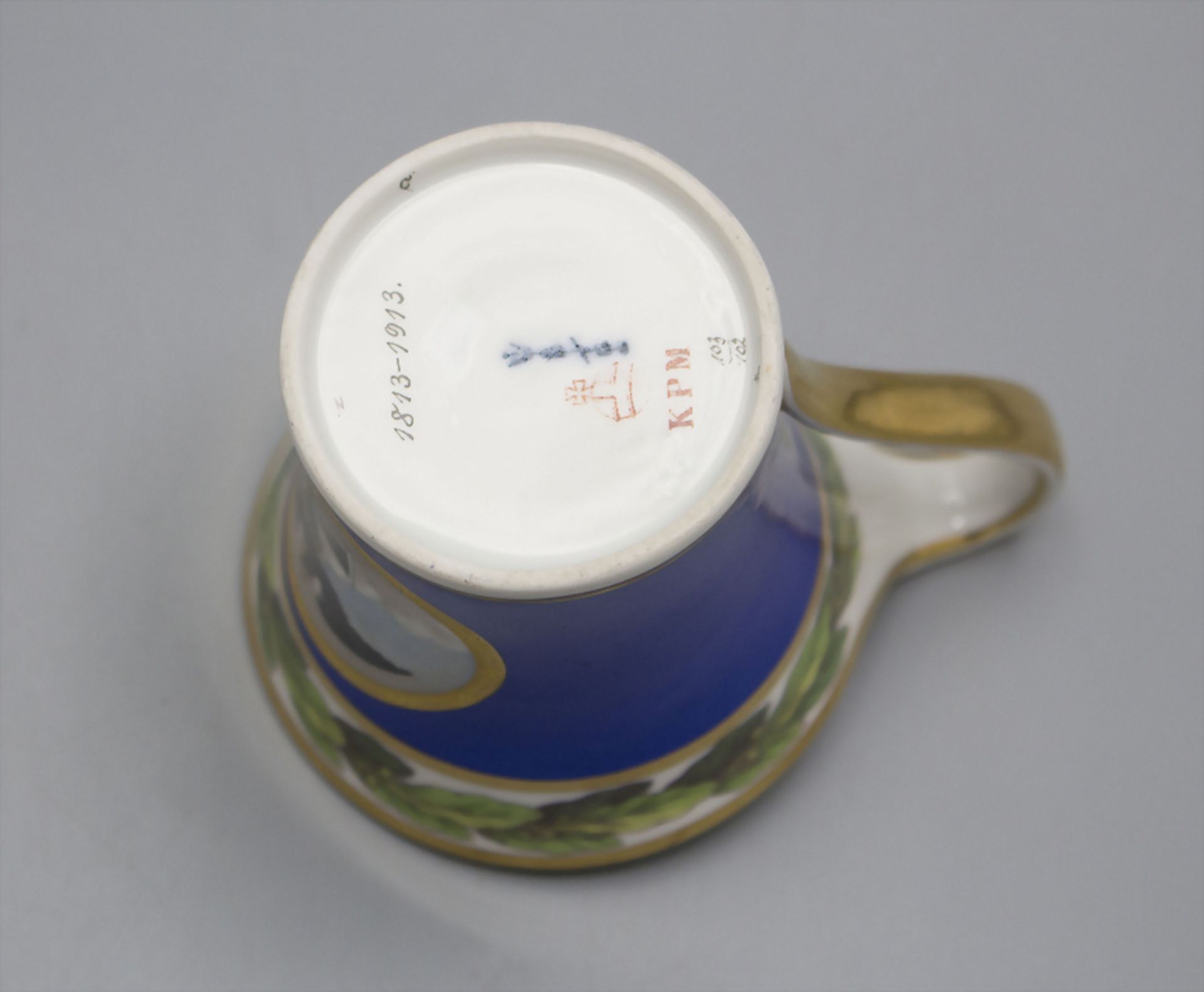 Porzellan Tasse mit UT zum Gedenken der Schlacht bei Leipzig / A porcelain cup with saucer, ... - Bild 7 aus 7