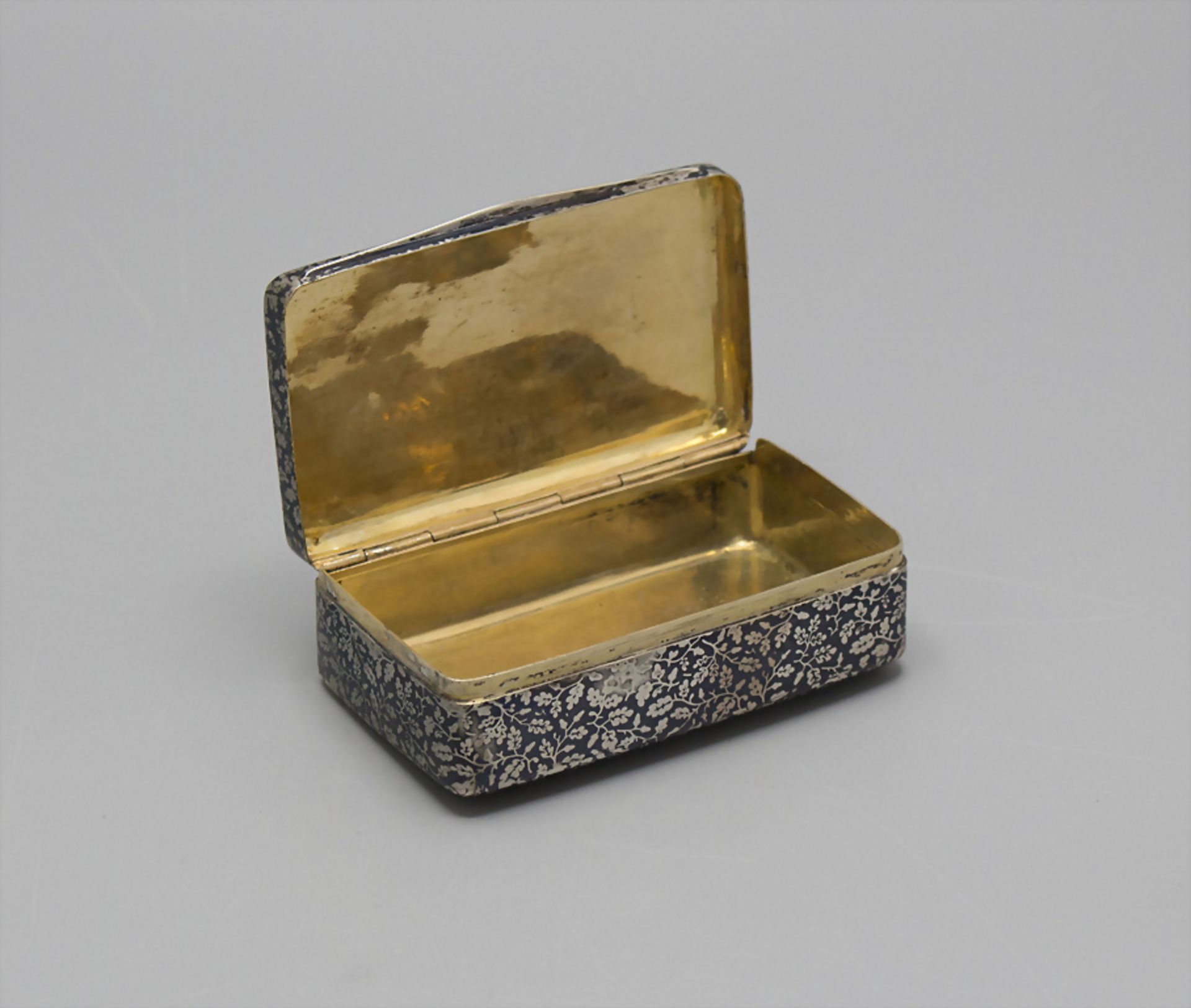 Tabatiere / A silver snuff box, wohl Frankreich, 19. Jh. - Bild 4 aus 5