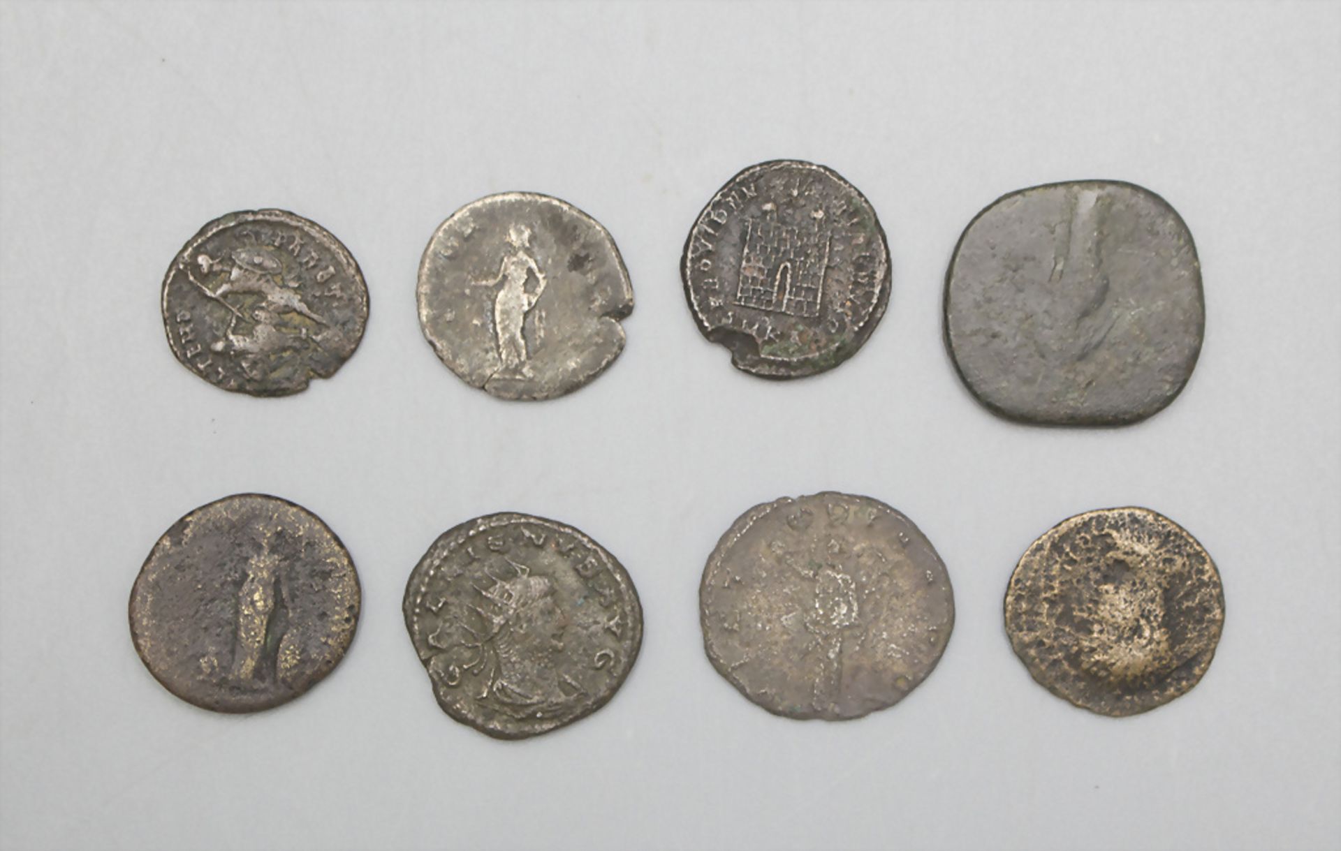 Konvolut aus 7 römischen Münzen / A set of 7 Roman coins, 3. / 4. Jh. - Bild 2 aus 2