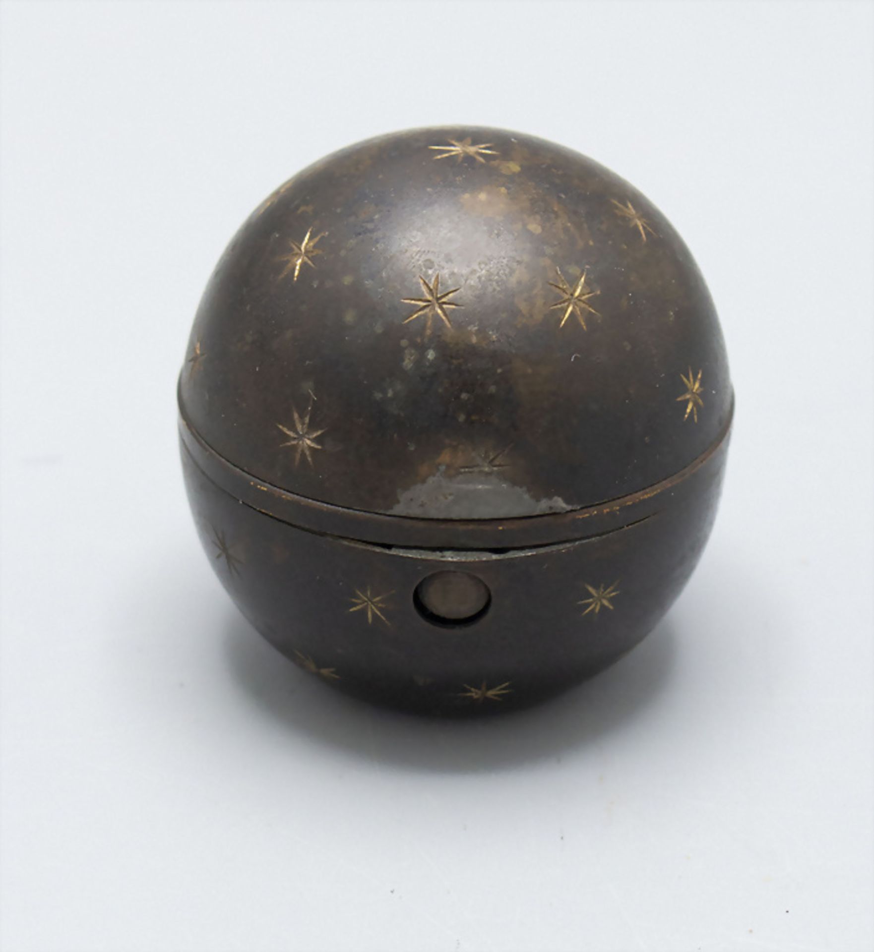 Kleines Reisetintenfass in Form einer Kugel mit Sternen / A small travel inkwell, deutsch, 19. Jh. - Bild 4 aus 6