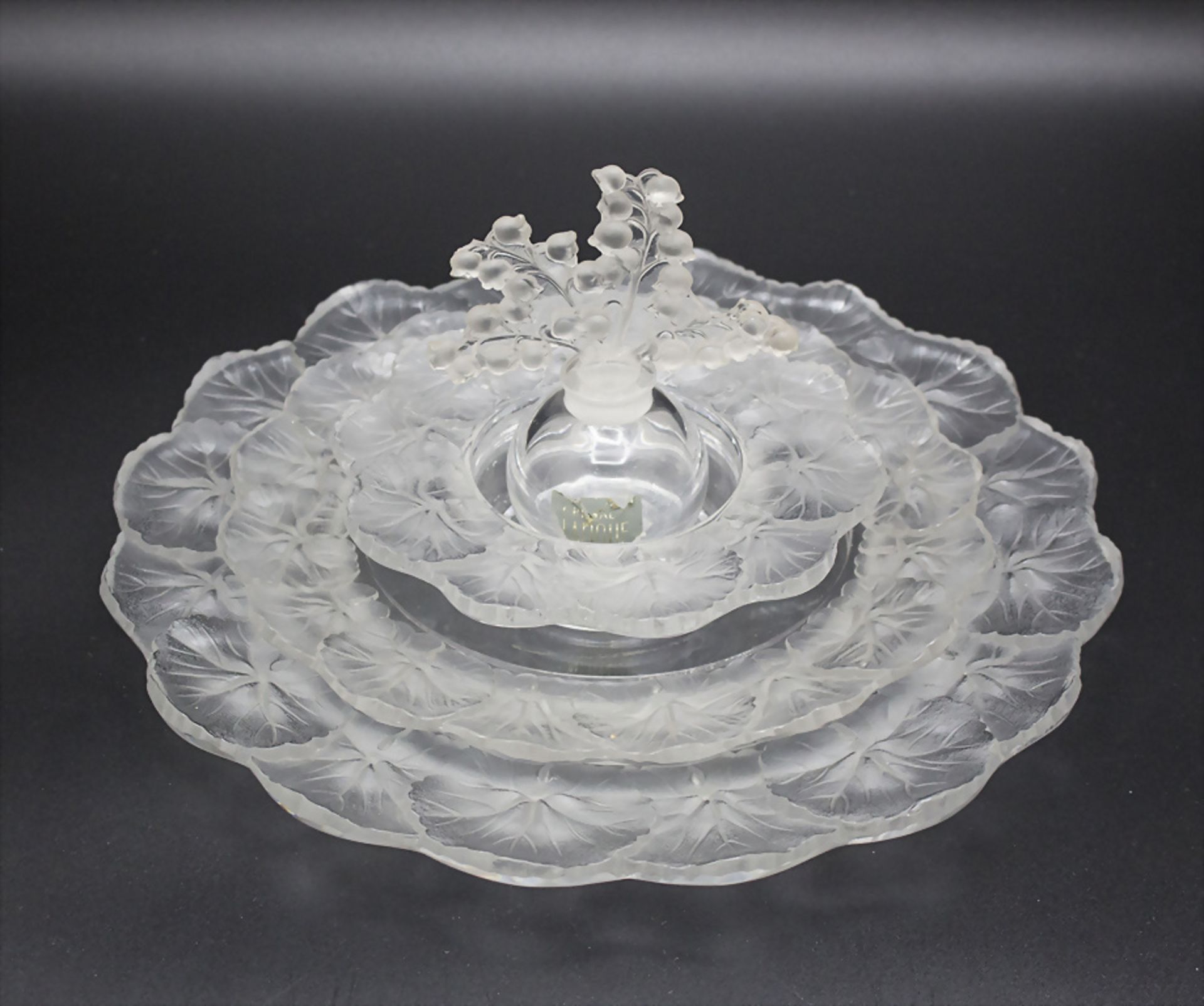 3 Zierschalen 'Honfleur' und Flakon / 3 decorative bowls and a flask, Lalique, Paris, nach 1945