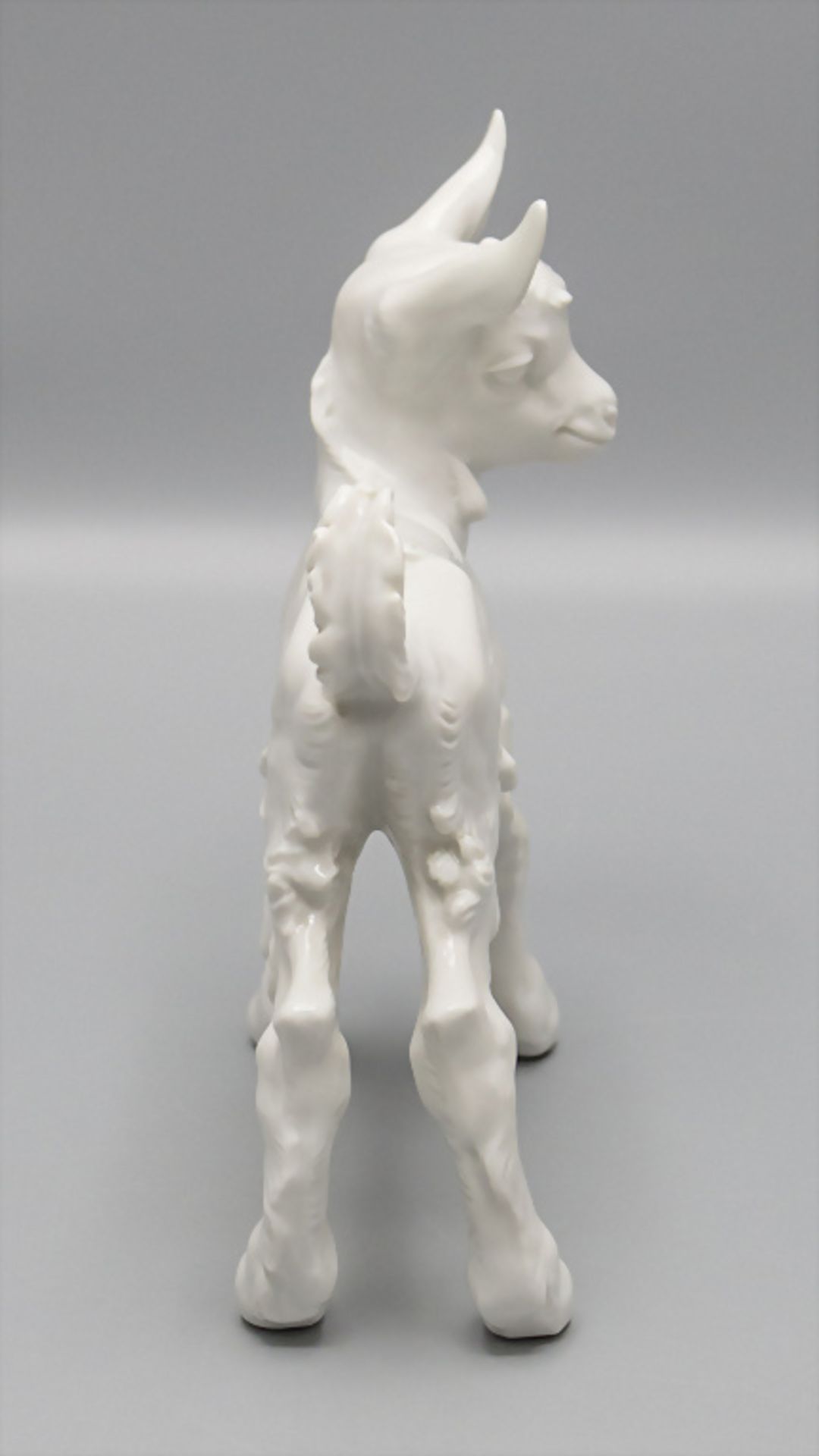 Porzellan Ziege / A porcelain goat, Allach, um 1936 - Image 4 of 6