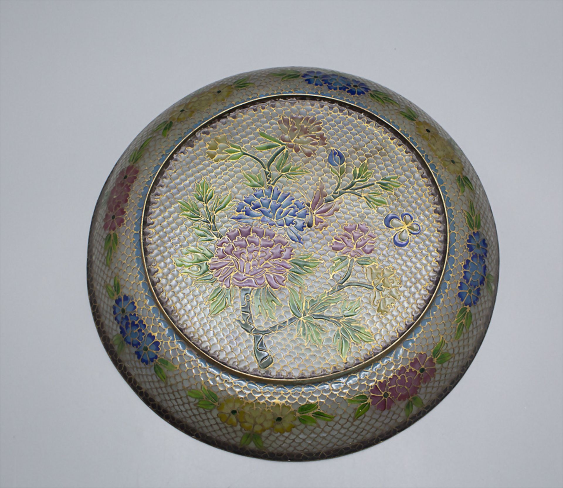 Fensteremail-Schale / A Plique-à-jour enamelled bowl, China, Qing-Dynastie (1644-1911), wohl ... - Image 3 of 3