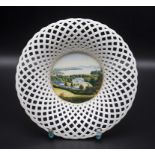 Porzellan Korbschale mit Ansicht der Pfaueninsel / A porcelain basket with the view of the ...