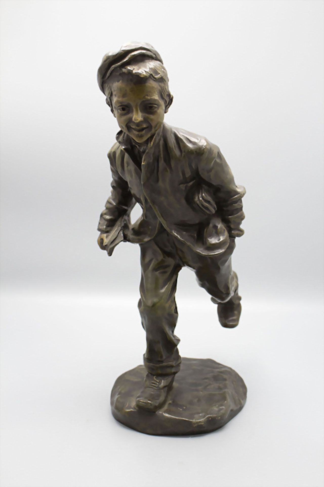 Bronzeplastik 'Laufender Knabe' / A bronze sculpture 'Running boy', Frankreich, um 1920
